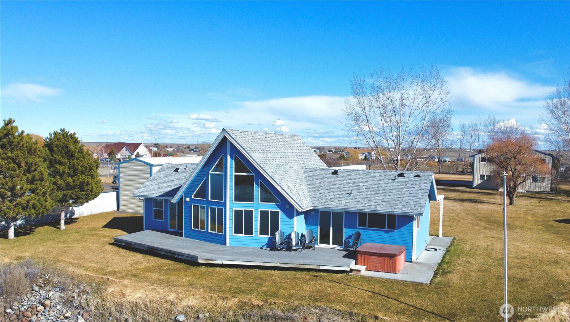 Moses Lake, Washington, 98837, United States, 3 Bedrooms Bedrooms, ,2 BathroomsBathrooms,Residential,For Sale,1876419