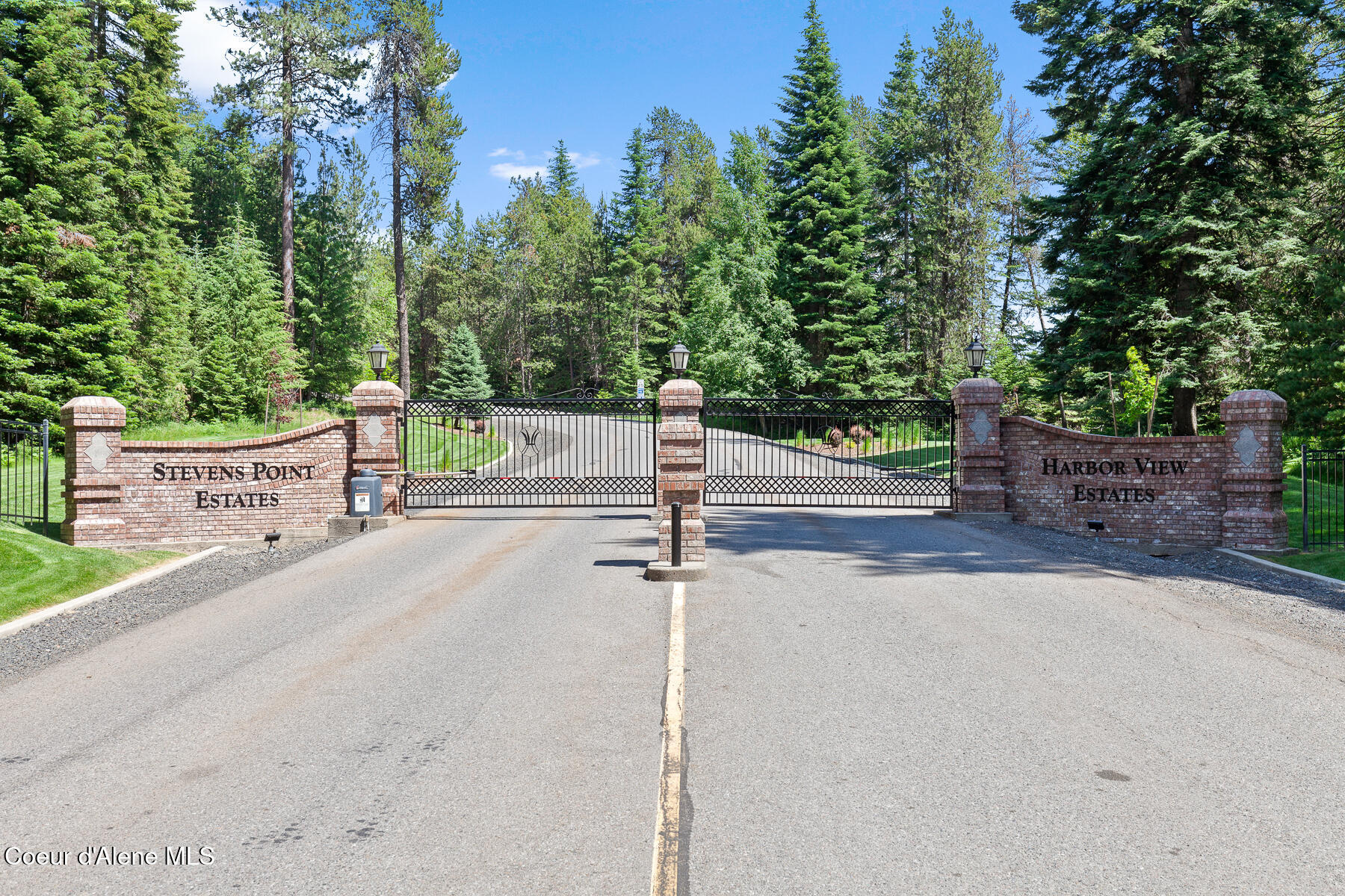 Coeur d'Alene, Idaho, 83814, United States, 4 Bedrooms Bedrooms, ,Residential,For Sale,2048588