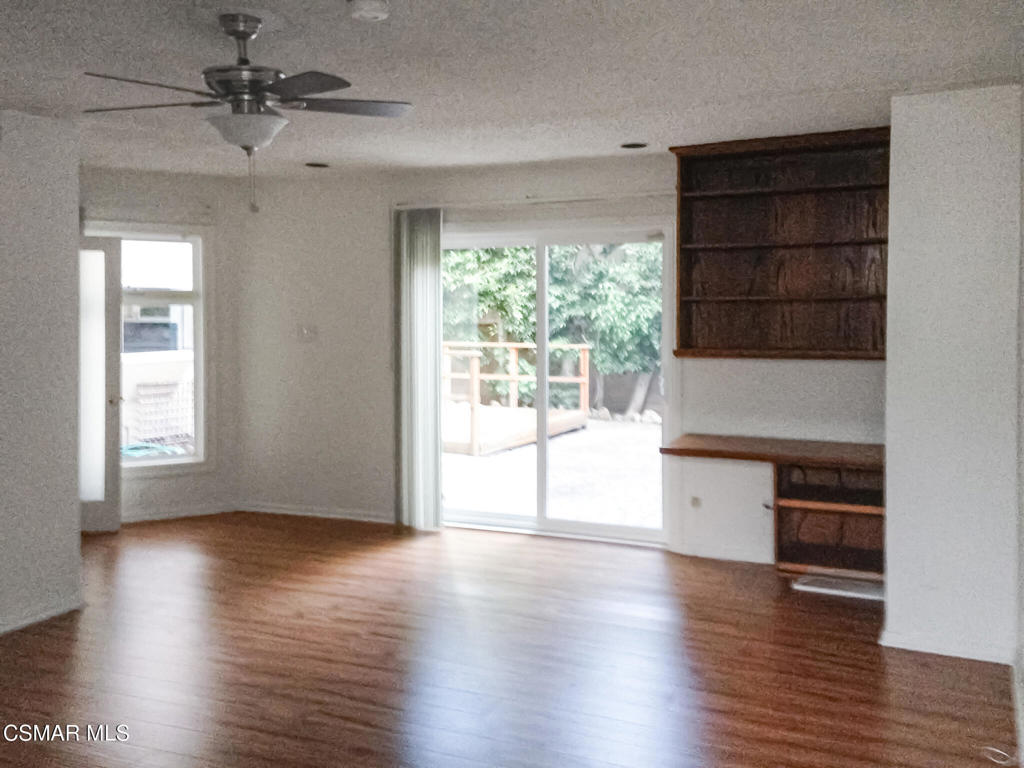 Los Angeles, California, 90066, United States, ,Residential,For Sale,1898424