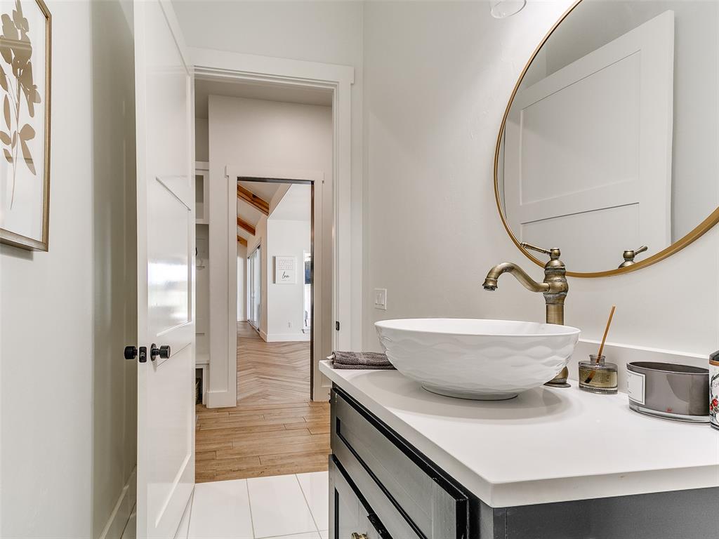 Piedmont, Oklahoma, 73078, United States, 4 Bedrooms Bedrooms, ,6 BathroomsBathrooms,Residential,For Sale,1974155