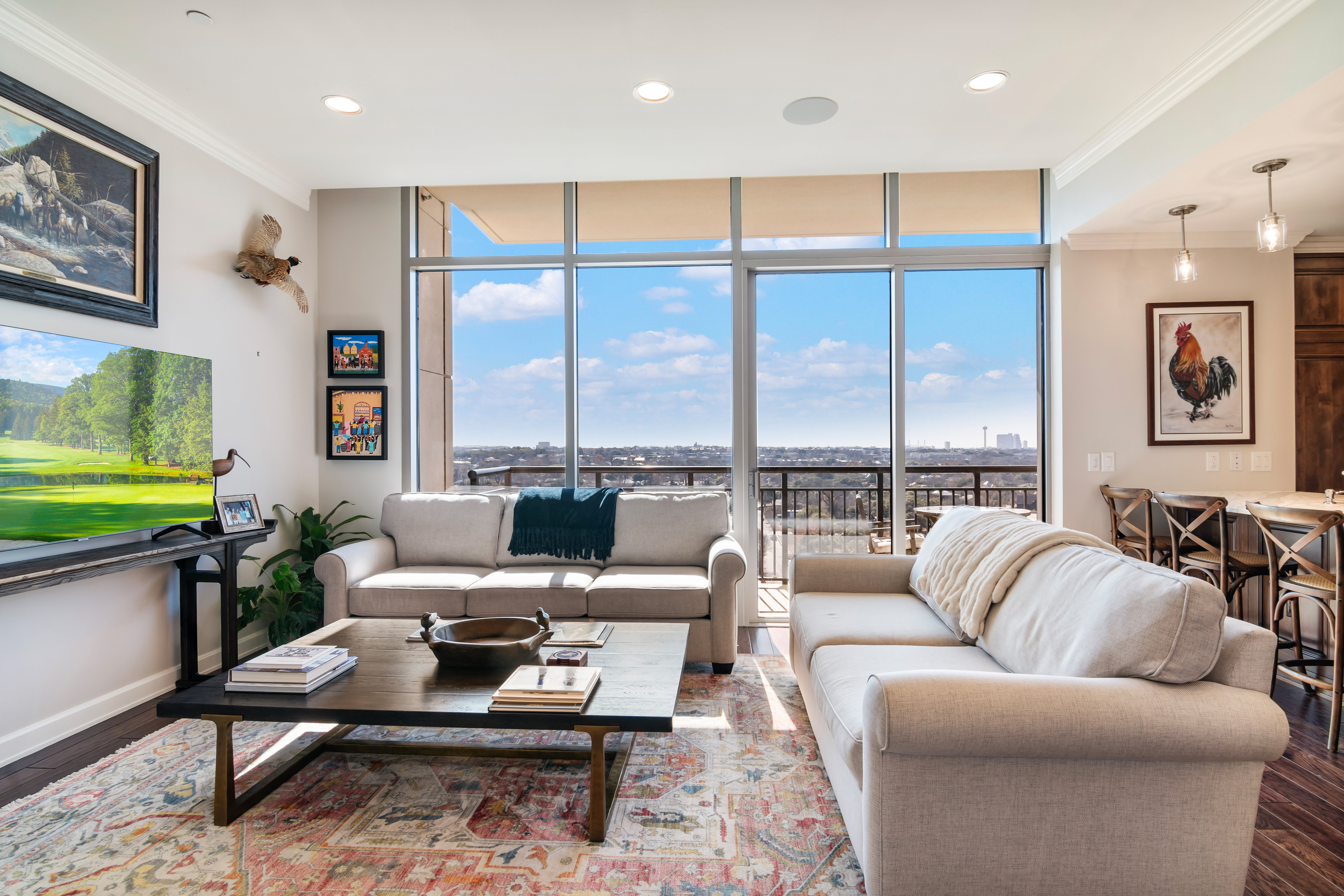  Sophisticated High-Rise Living - 物件實景