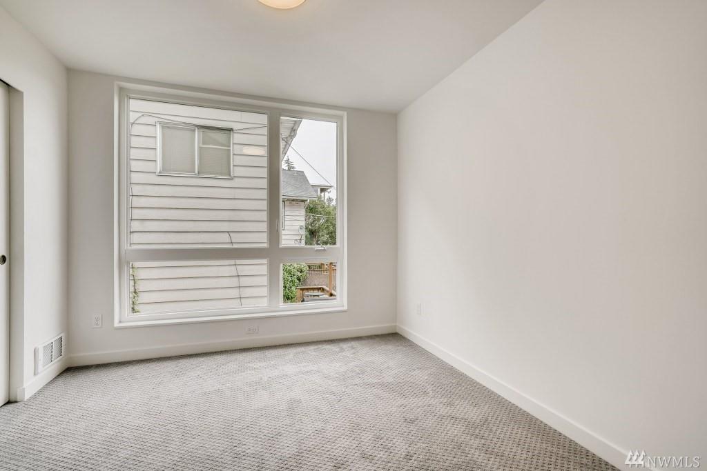 4520 41st Ave SW A, Seattle, Washington, 98116, United States, 2 Bedrooms Bedrooms, ,2 BathroomsBathrooms,Residential,For Sale,4520 41st Ave SW A,1610853