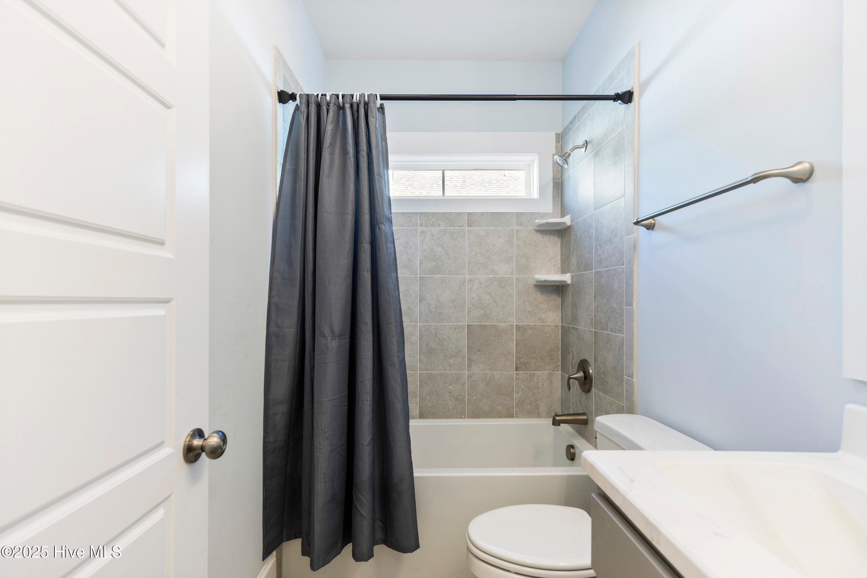 Leland, North Carolina, 28451, United States, 3 Bedrooms Bedrooms, ,3 BathroomsBathrooms,Residential,For Sale,1948682