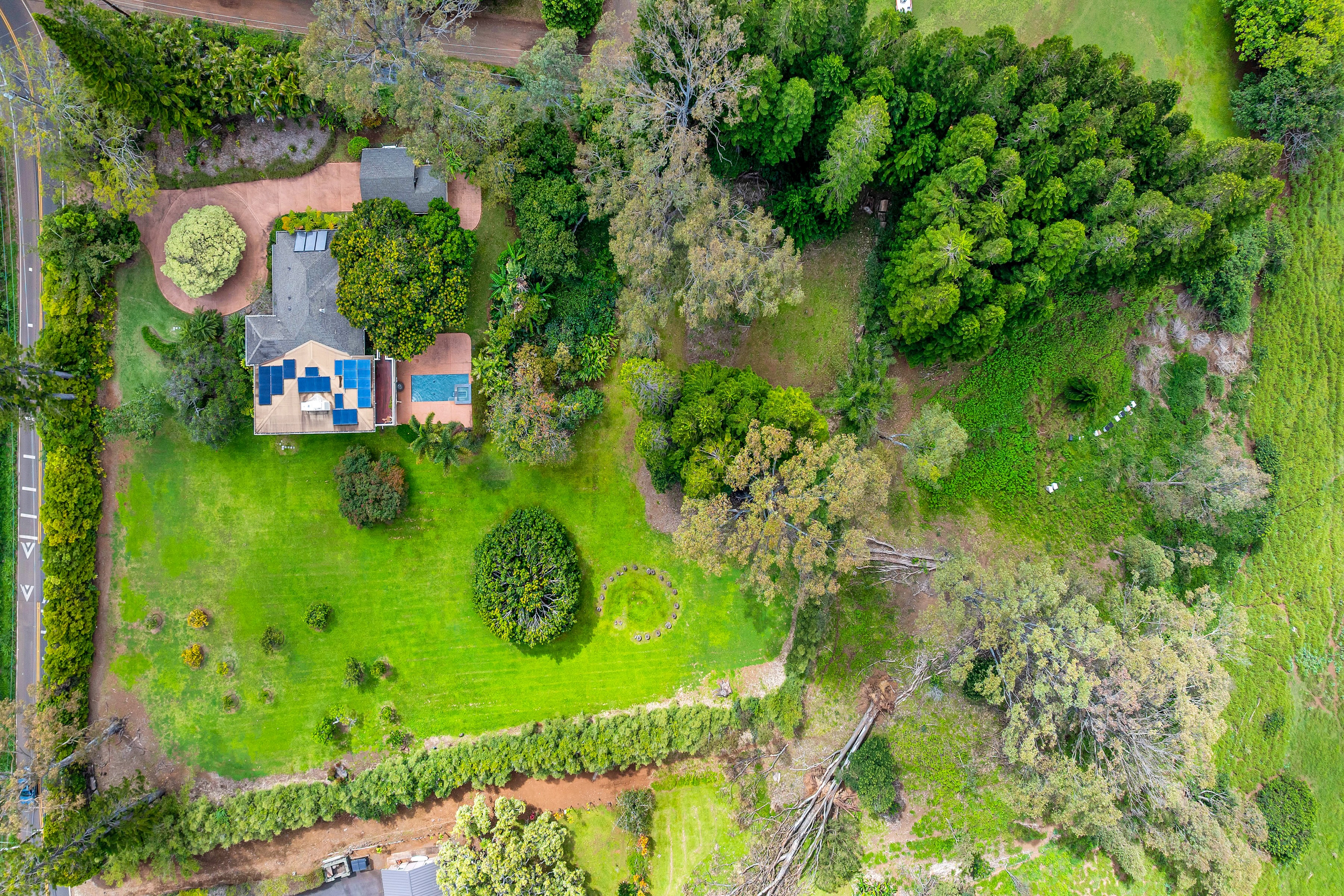  Sweet Lower Olinda Plantation Charm, pool, hot tub on 2 Acres - 物件實景