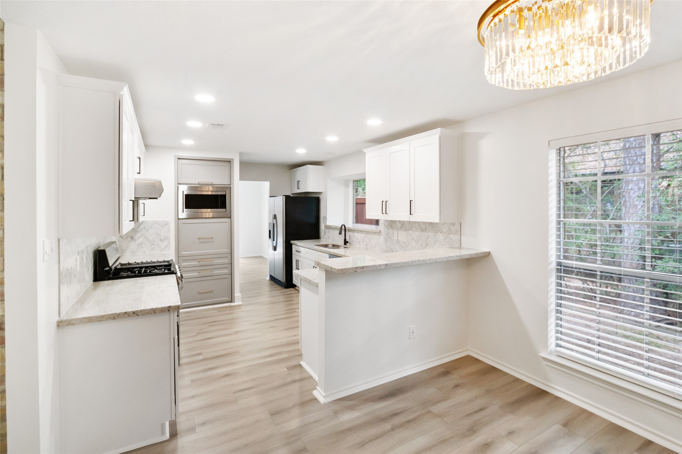 The Woodlands, Texas, 77381, United States, 3 Bedrooms Bedrooms, ,2 BathroomsBathrooms,Residential,For Sale,1934198