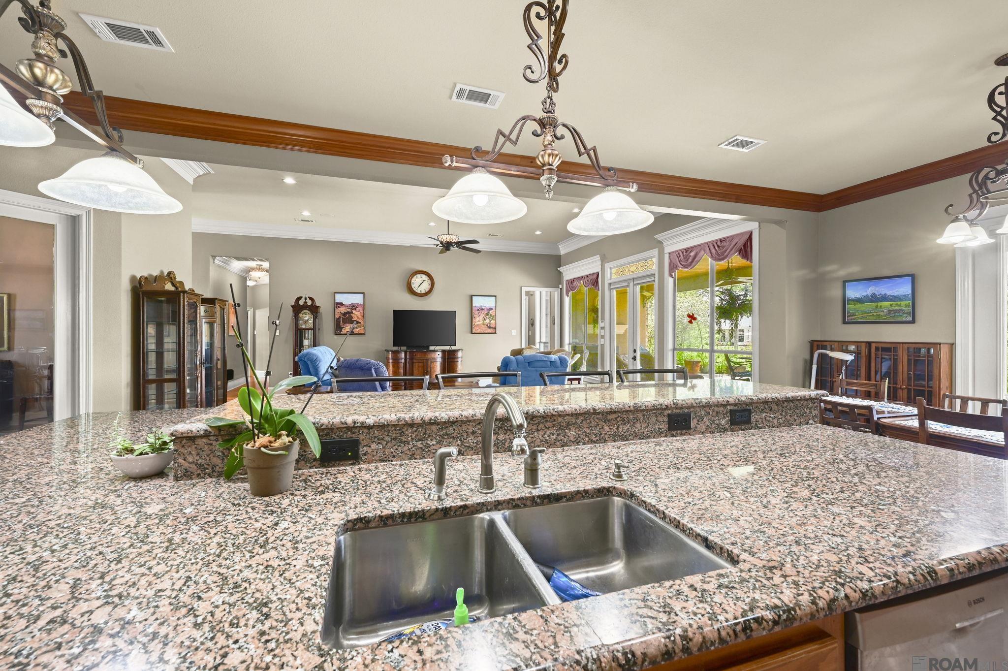 Central, Louisiana, 70739, United States, 4 Bedrooms Bedrooms, ,3 BathroomsBathrooms,Residential,For Sale,1976981