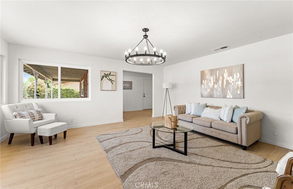 Montclair, California, 91763, United States, 4 Bedrooms Bedrooms, ,2 BathroomsBathrooms,Residential,For Sale,2048978