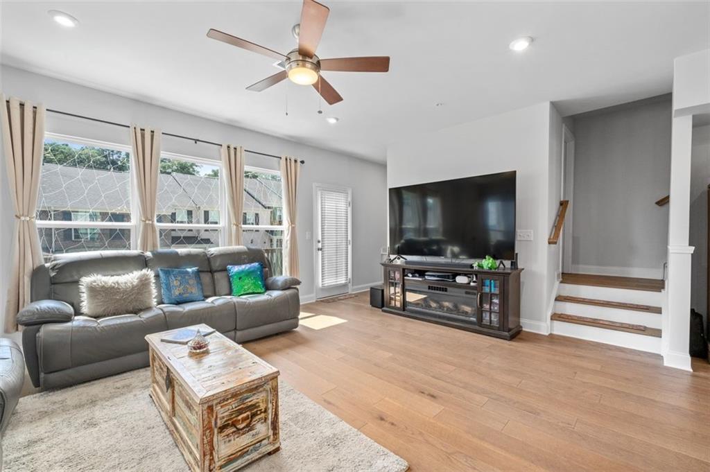Woodstock, Georgia, 30189, United States, 3 Bedrooms Bedrooms, ,4 BathroomsBathrooms,Residential,For Sale,1848649