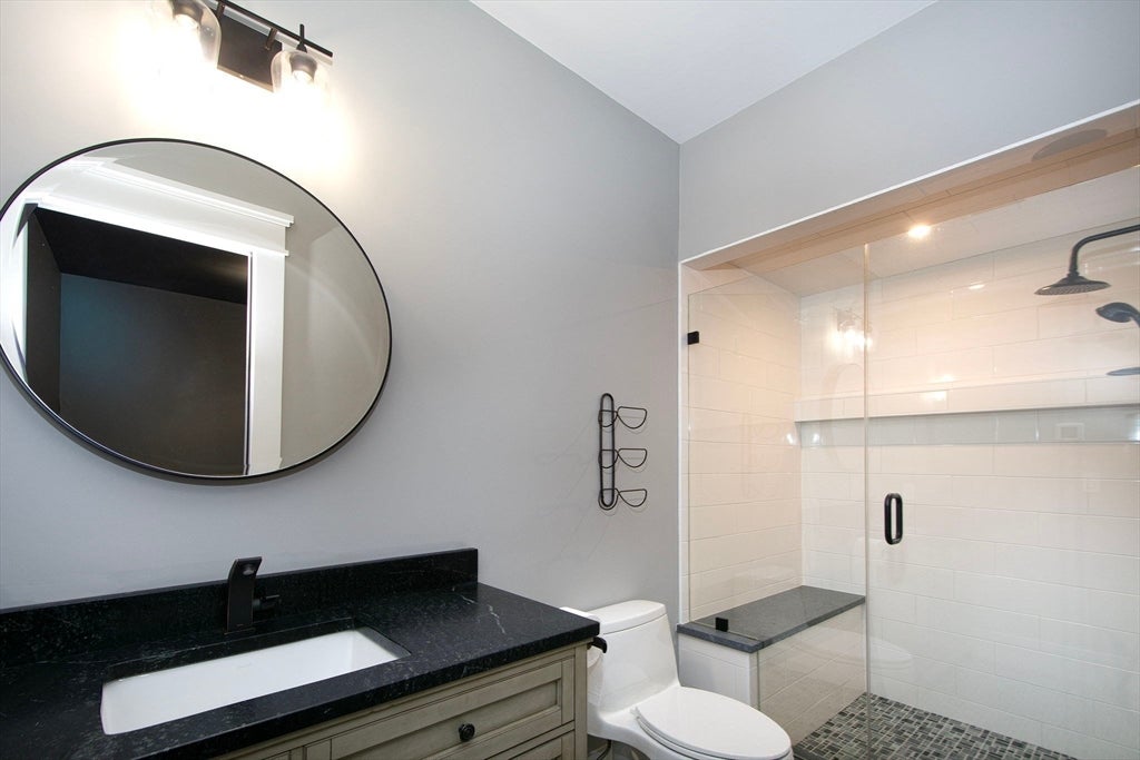 Carver, Massachusetts, 02330, United States, 5 Bedrooms Bedrooms, ,6 BathroomsBathrooms,Residential,For Sale,2005561