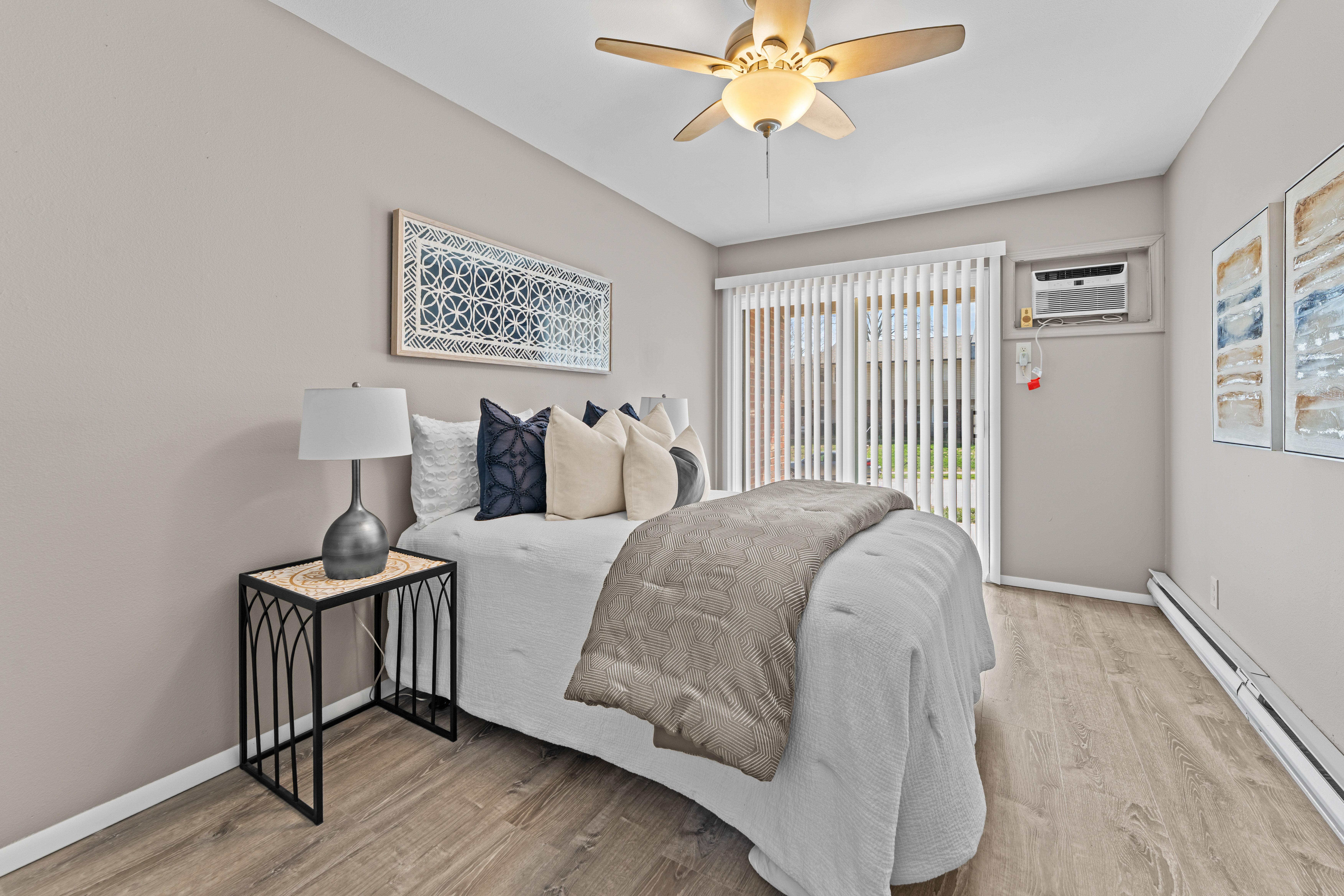  Move-In Ready Ground-Floor Condo in Mehlville School District - 物件實景