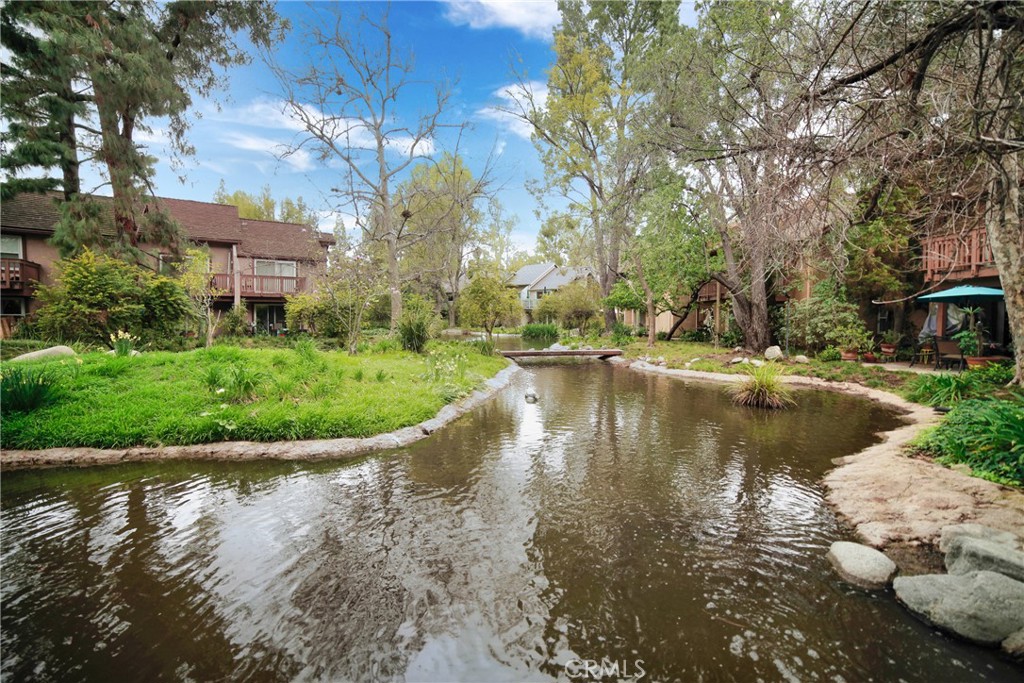 Canoga Park, California, 91303, United States, 2 Bedrooms Bedrooms, ,1 BathroomBathrooms,Residential,For Sale,1903560
