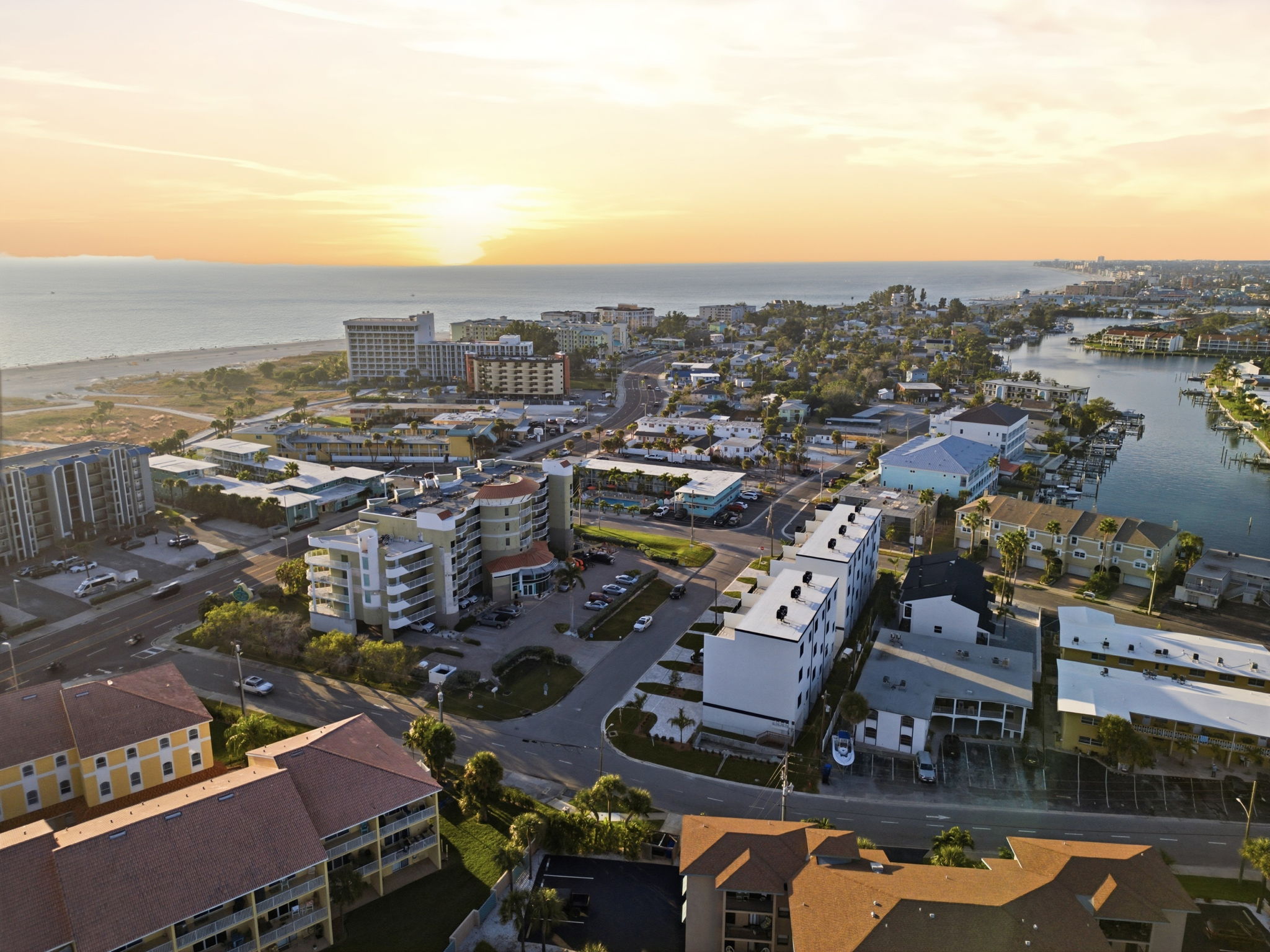 Treasure Island, Florida, 33706, United States, 5 Bedrooms Bedrooms, ,4 BathroomsBathrooms,Residential,For Sale,1887391