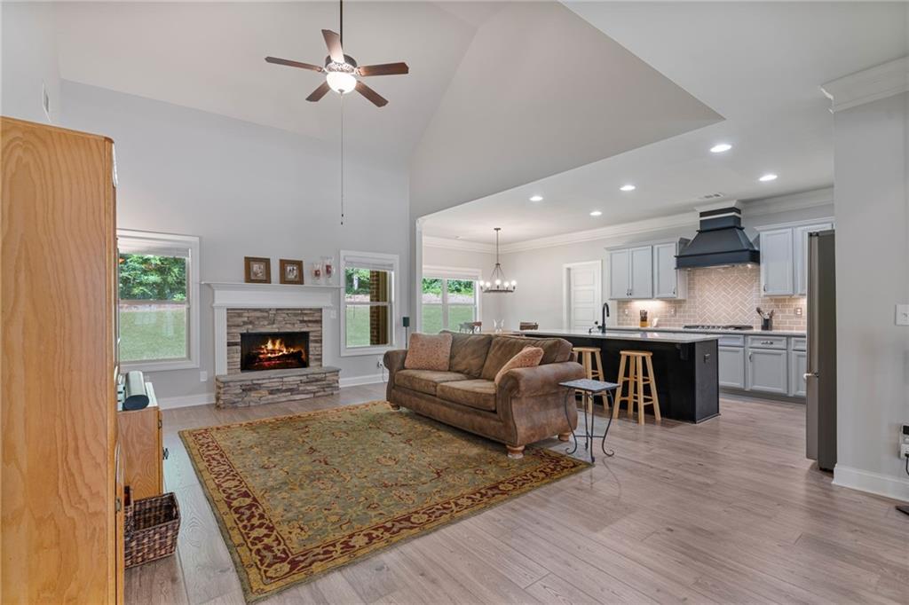 Loganville, Georgia, 30052, United States, 4 Bedrooms Bedrooms, ,3 BathroomsBathrooms,Residential,For Sale,1979401