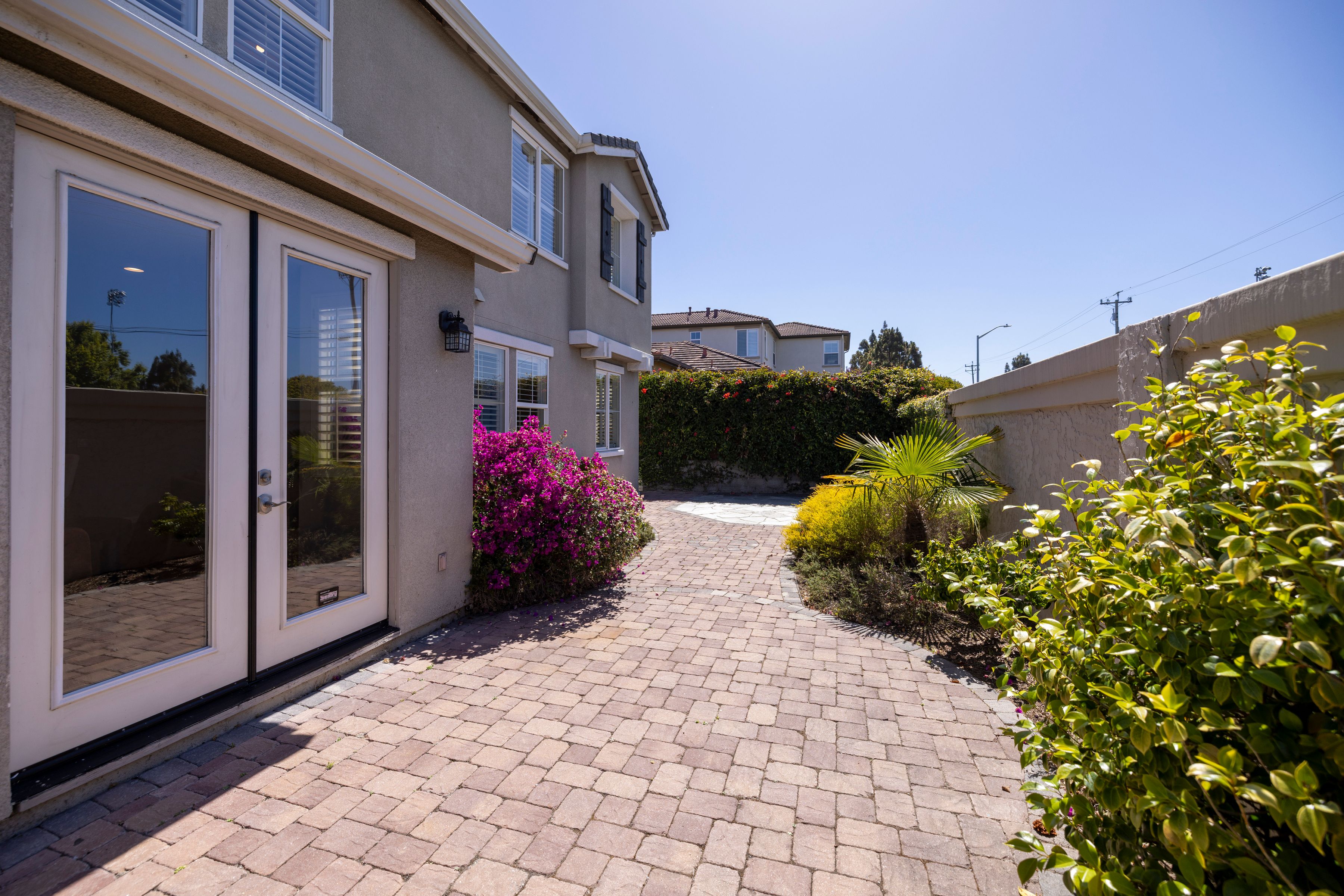  4890 Peninsula Point Drive - 物件實景