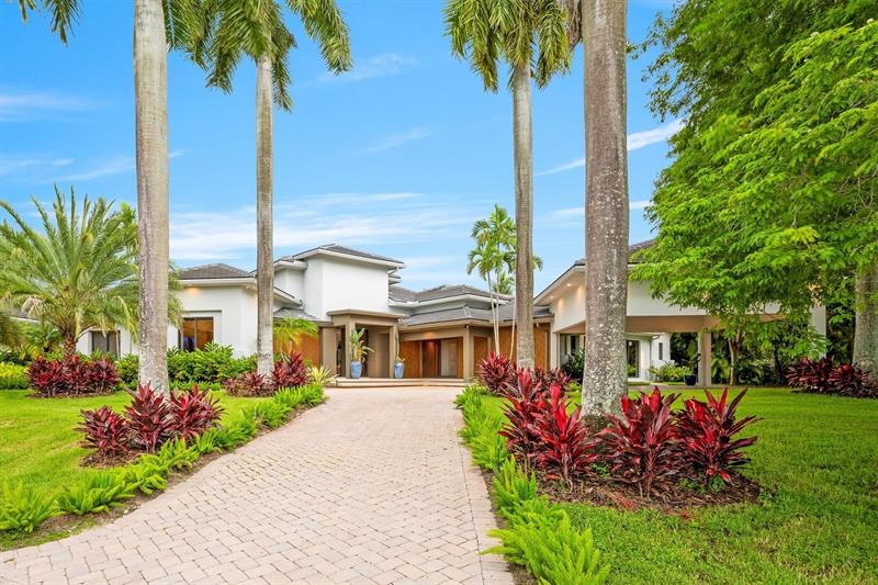 Weston, Florida, 33331, United States, 7 Bedrooms Bedrooms, ,9 BathroomsBathrooms,Residential,For Sale,1946951