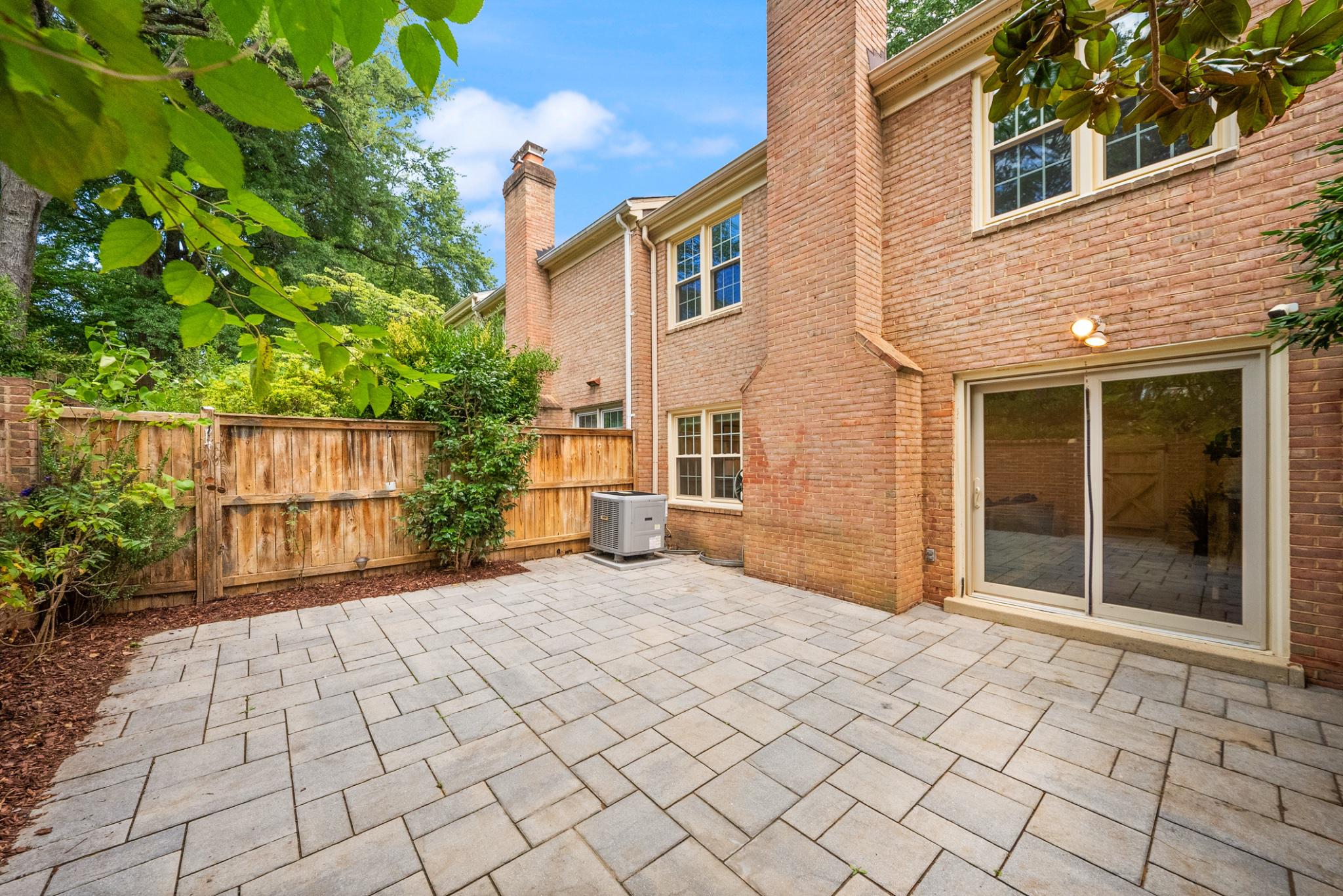  2024 Highboro Way, Falls Church, VA, 22043 - 物件實景