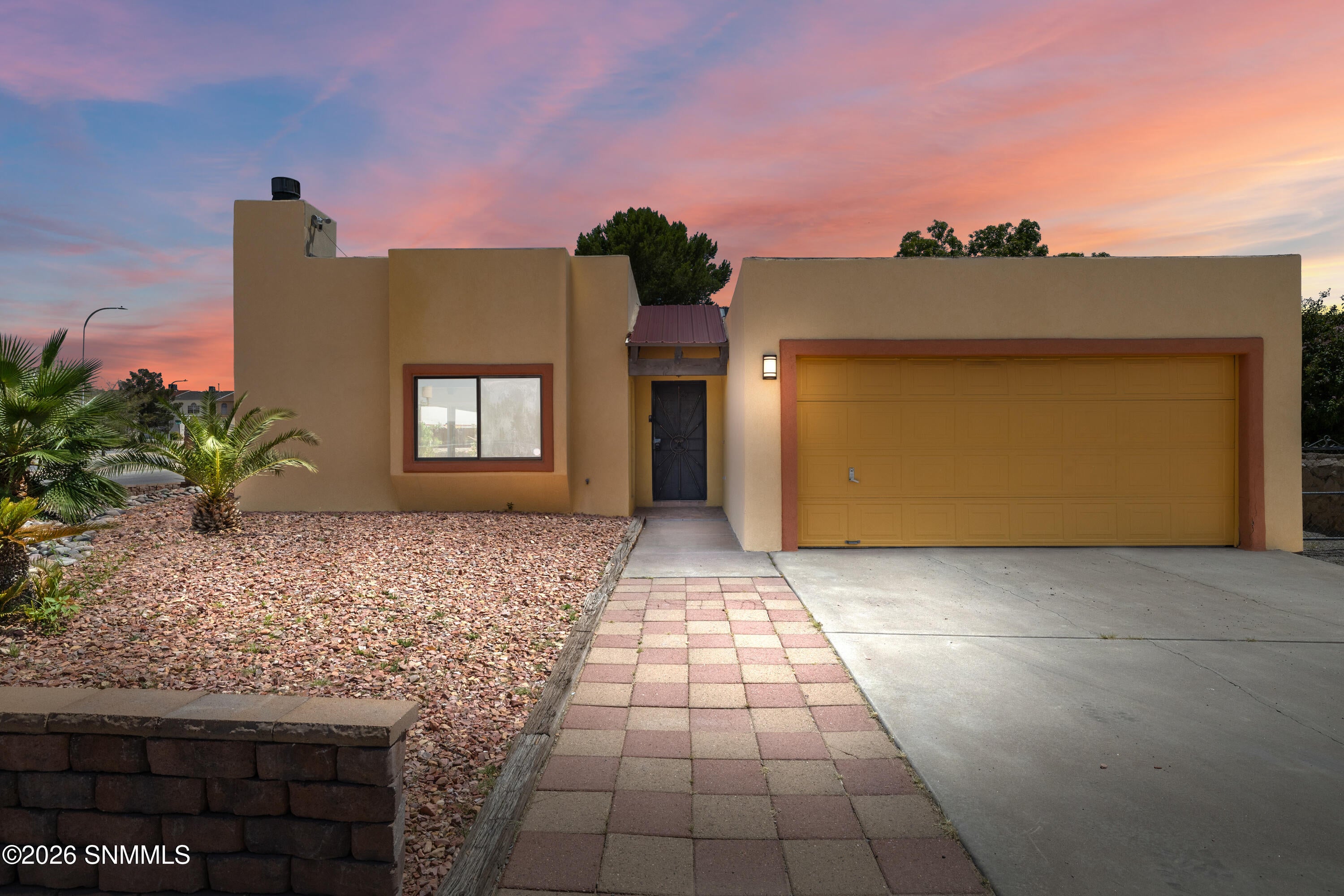 Garnet St, Las Cruces, NM 88012