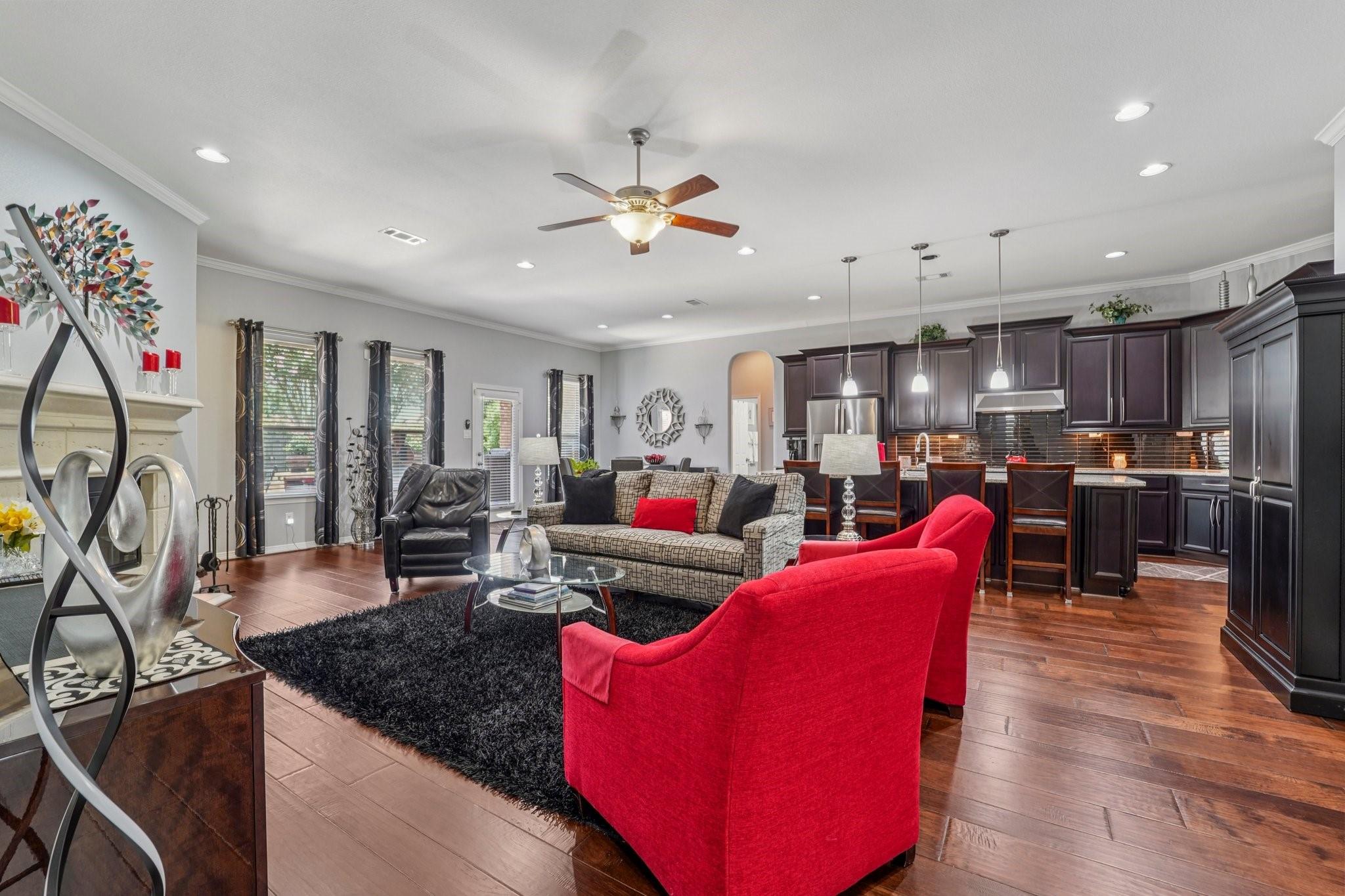 Katy, Texas, 77494, United States, 4 Bedrooms Bedrooms, ,4 BathroomsBathrooms,Residential,For Sale,1976544