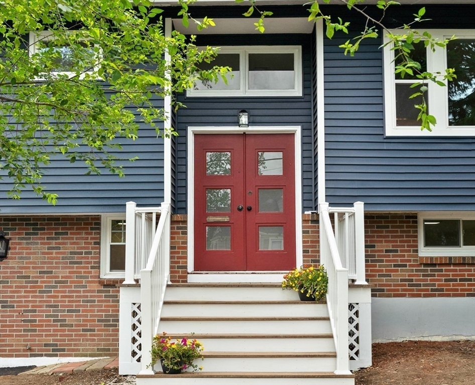 Lynn, Massachusetts, 01904, United States, 4 Bedrooms Bedrooms, ,2 BathroomsBathrooms,Residential,For Sale,1944946