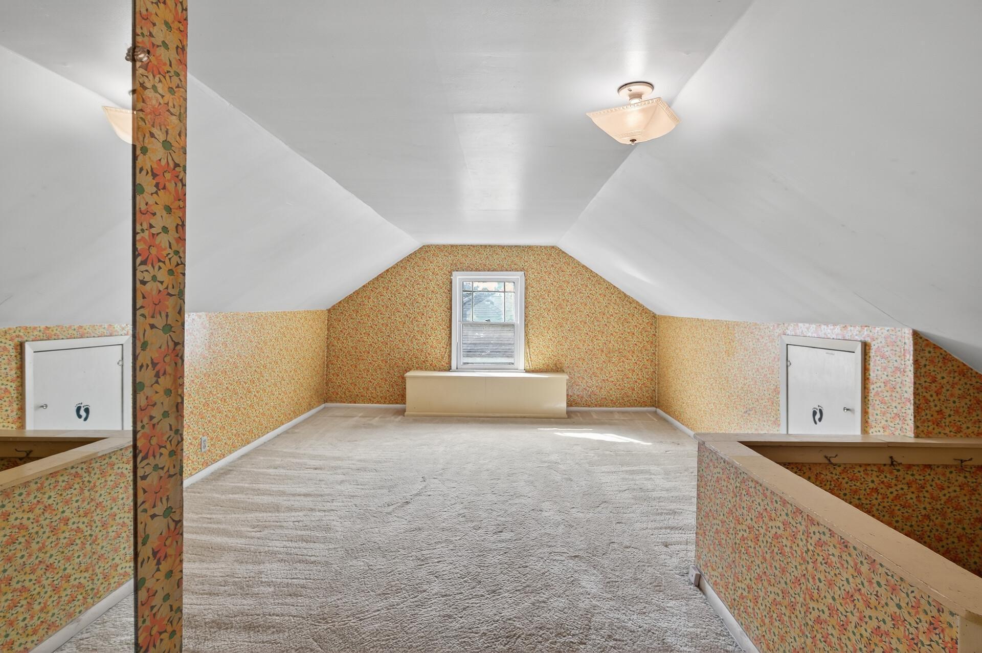 Minneapolis, Minnesota, 55409, United States, 4 Bedrooms Bedrooms, ,2 BathroomsBathrooms,Residential,For Sale,1959078