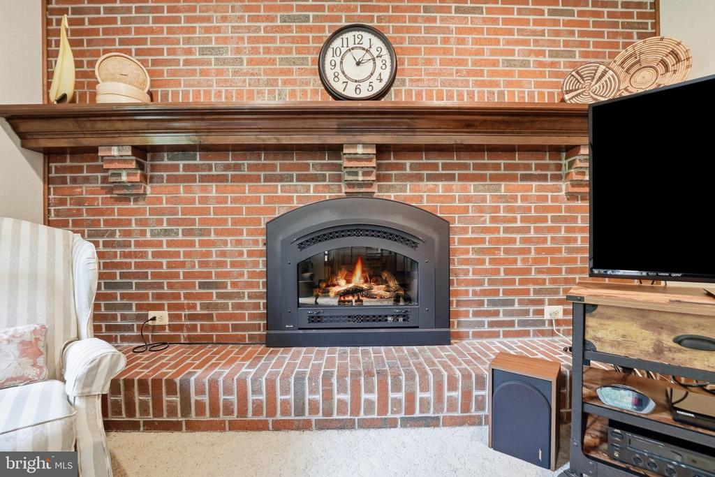 Warrenton, Virginia, 20187, United States, 4 Bedrooms Bedrooms, ,3 BathroomsBathrooms,Residential,For Sale,2048505