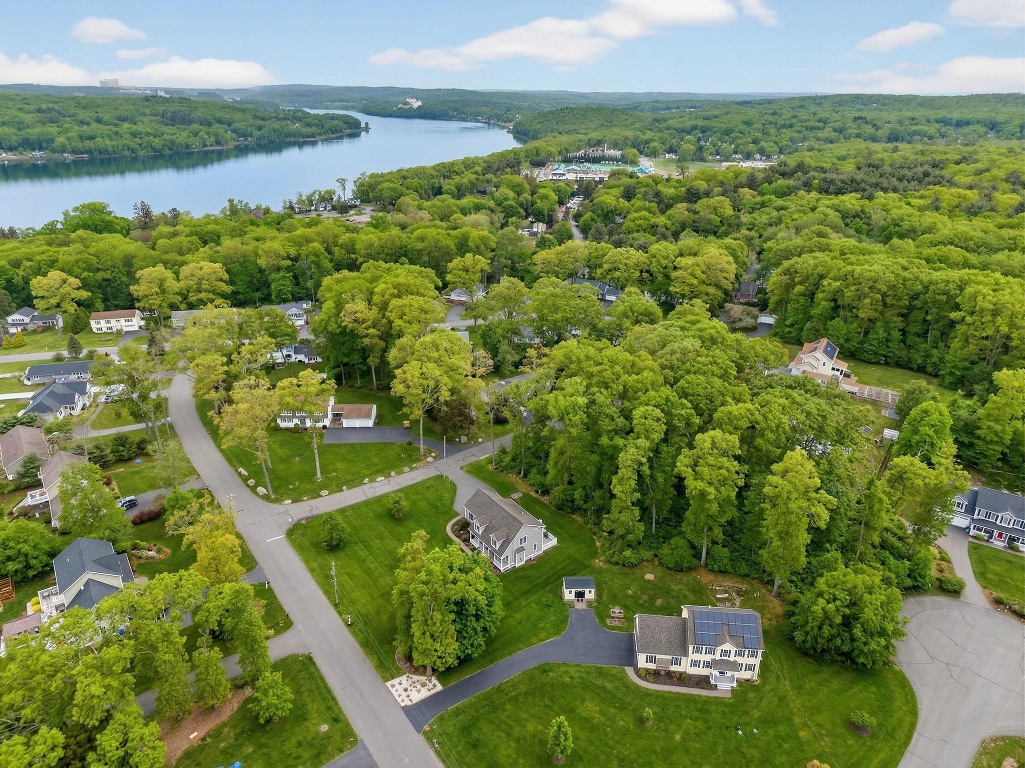  Stylish Cape  Home Offers a Charming Open Concept - 物件實景