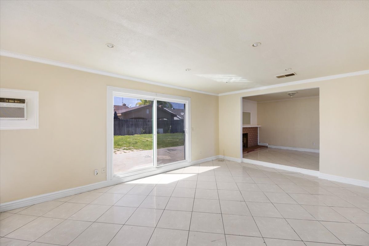 Chino, California, 91710, United States, 5 Bedrooms Bedrooms, ,3 BathroomsBathrooms,Residential,For Sale,1943036