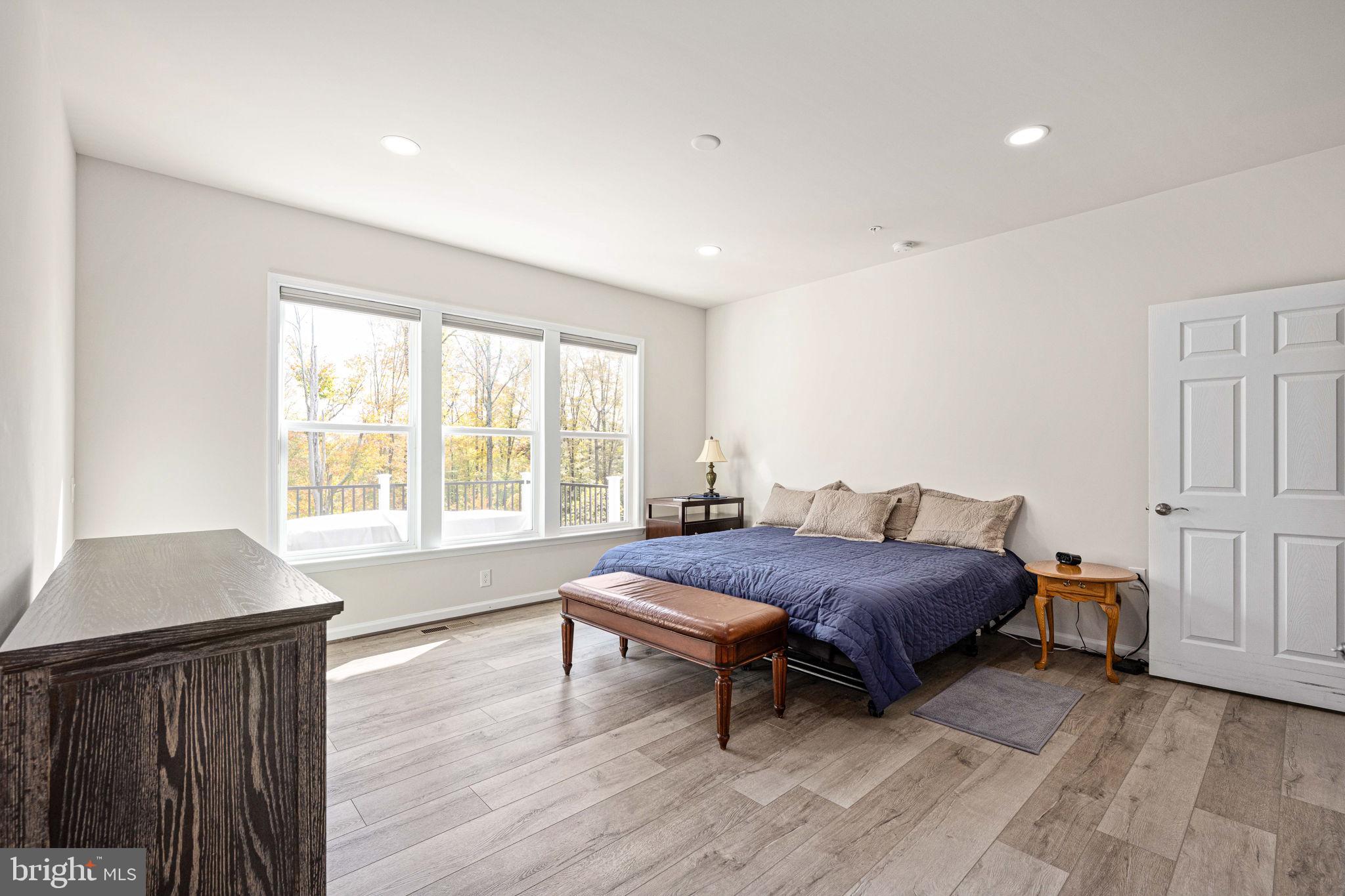 Fredericksburg, Virginia, 22406, United States, 2 Bedrooms Bedrooms, ,3 BathroomsBathrooms,Residential,For Sale,1978338