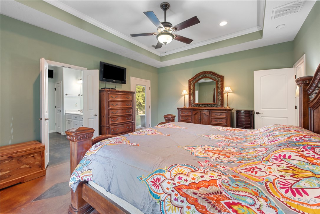 Normangee, Texas, 77871, United States, 4 Bedrooms Bedrooms, ,3 BathroomsBathrooms,Residential,For Sale,1910643