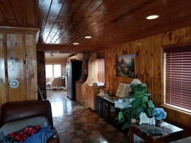 North Wildwood, New Jersey, 08260, United States, ,Residential,For Sale,1975949