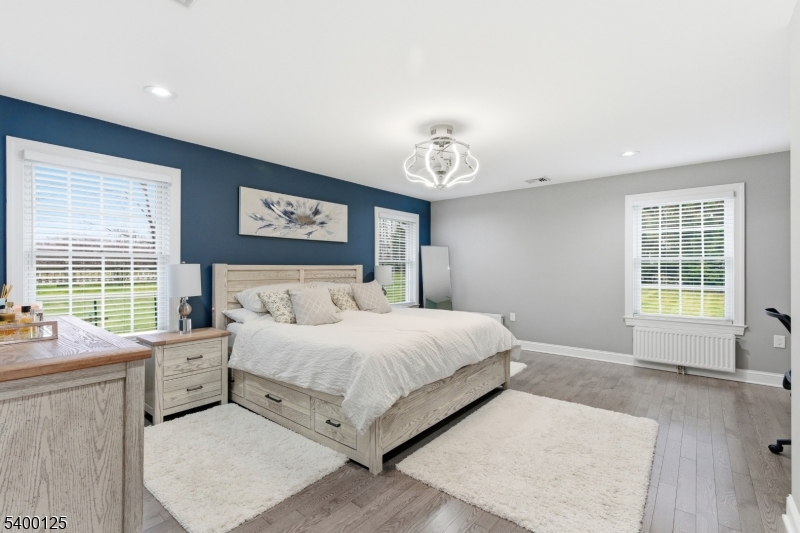 Mount Olive Twp., New Jersey, 07828, United States, 5 Bedrooms Bedrooms, ,3 BathroomsBathrooms,Residential,For Sale,2001791