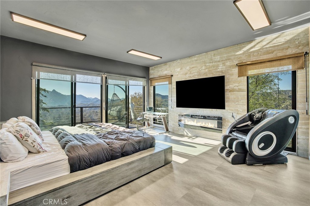 Calabasas, California, 91302, United States, 5 Bedrooms Bedrooms, ,3 BathroomsBathrooms,Residential,For Sale,1742769