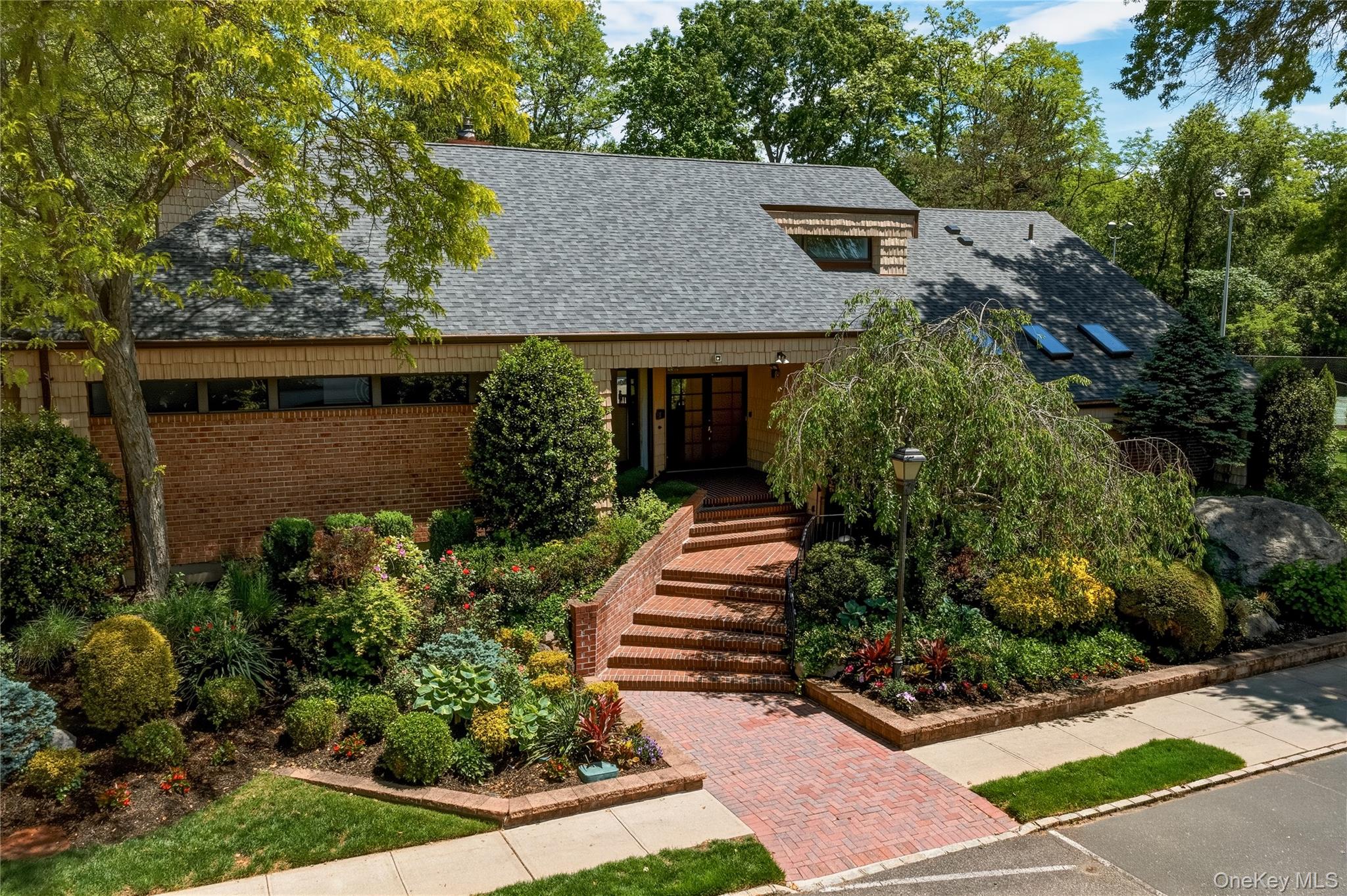  44 Hidden Ridge Drive, Syosset, NY, 11791 - 物件實景