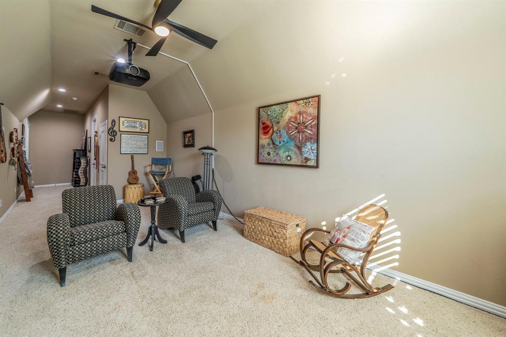 Bedford, Texas, 76021, United States, 3 Bedrooms Bedrooms, ,3 BathroomsBathrooms,Residential,For Sale,1983918