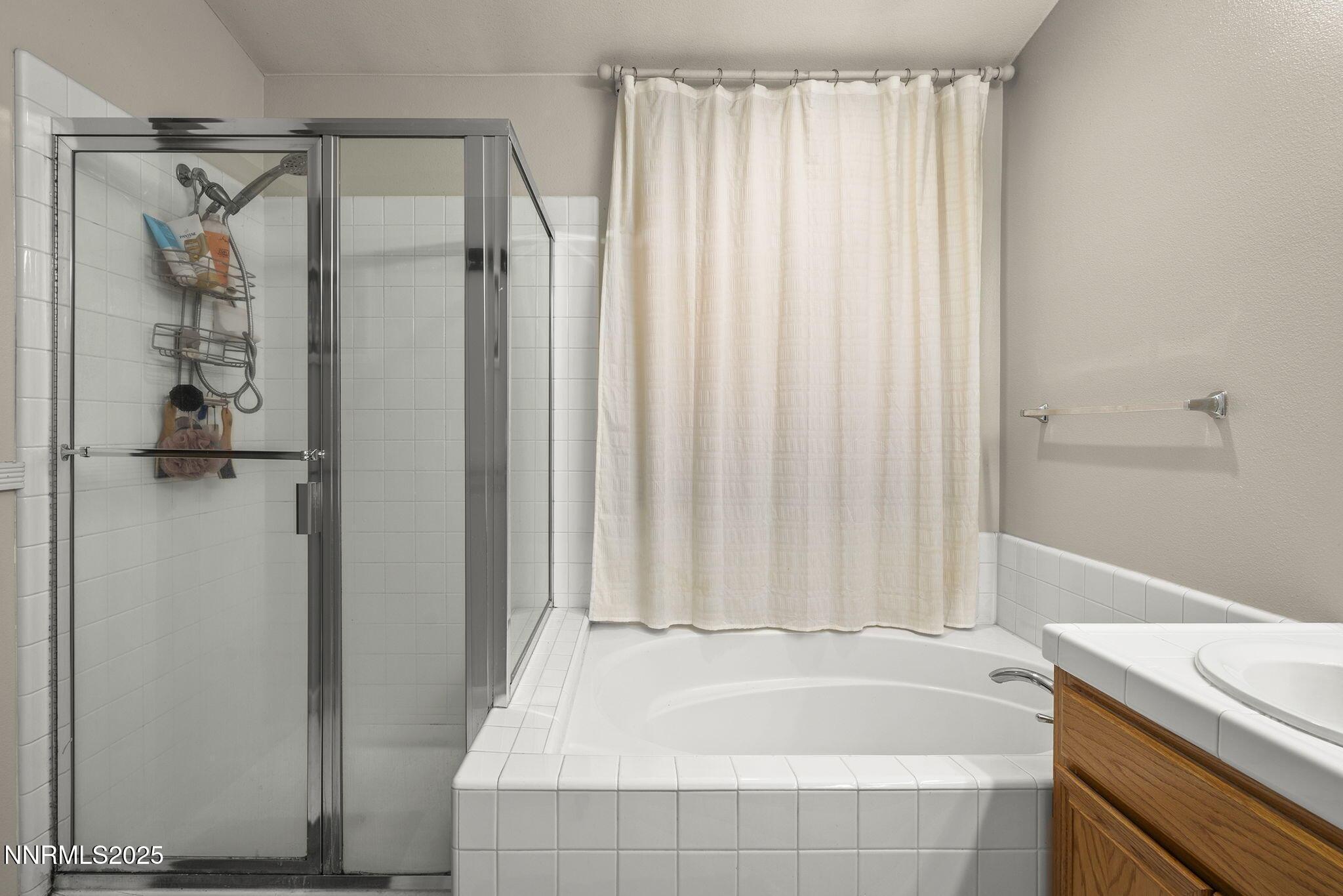 Reno, Nevada, 89502, United States, 4 Bedrooms Bedrooms, ,2 BathroomsBathrooms,Residential,For Sale,1997372