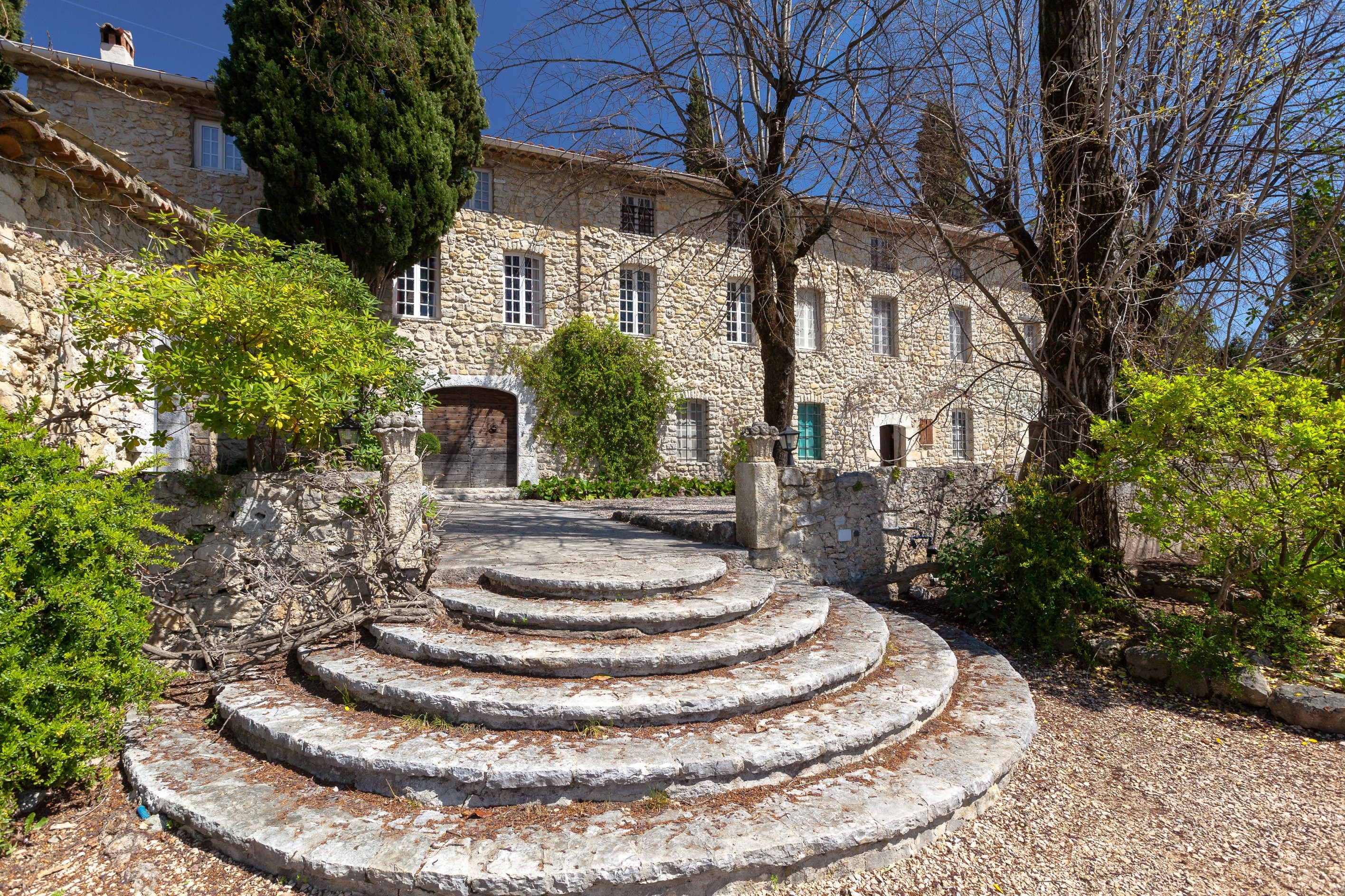  Exceptional provençal mas for sale in Opio: 3-hectare estate with 800 m² living… - 物件實景