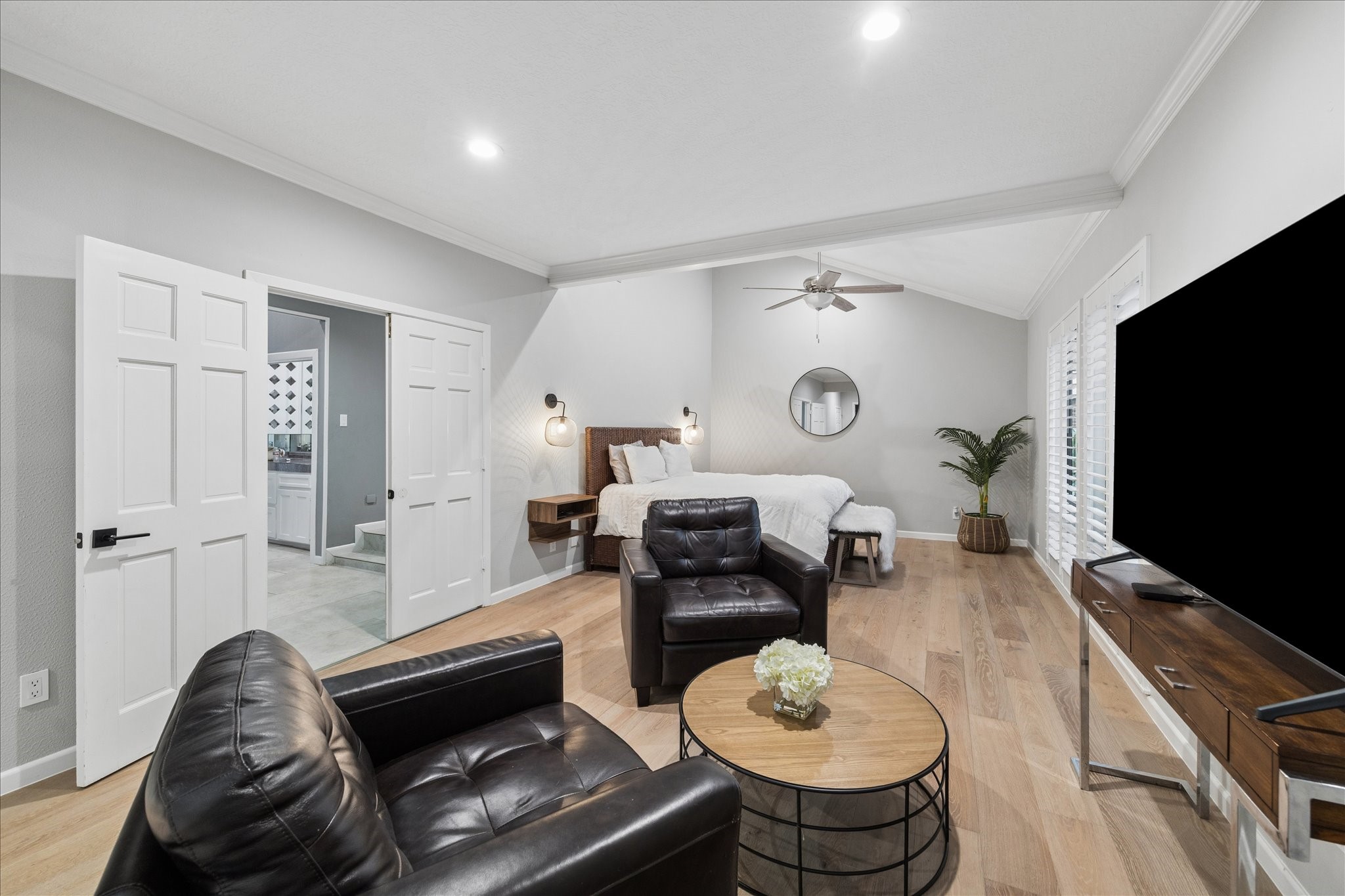  2411 Oakbank Drive - 物件實景