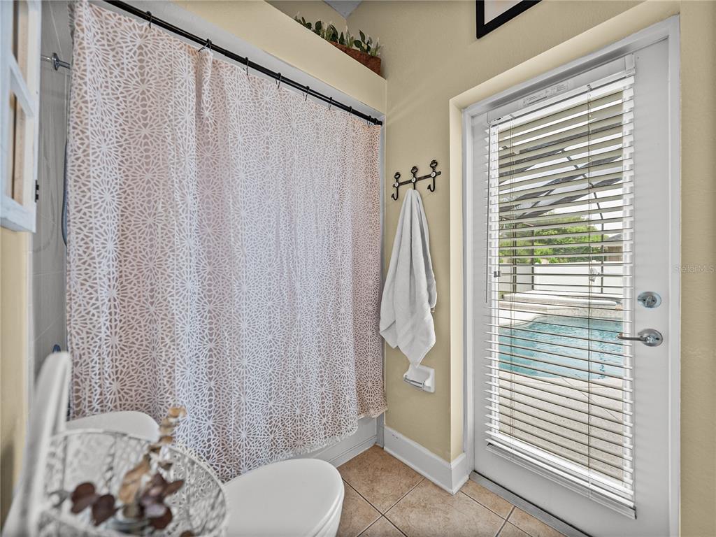 Lakeland, Florida, 33812, United States, 4 Bedrooms Bedrooms, ,3 BathroomsBathrooms,Residential,For Sale,1898596