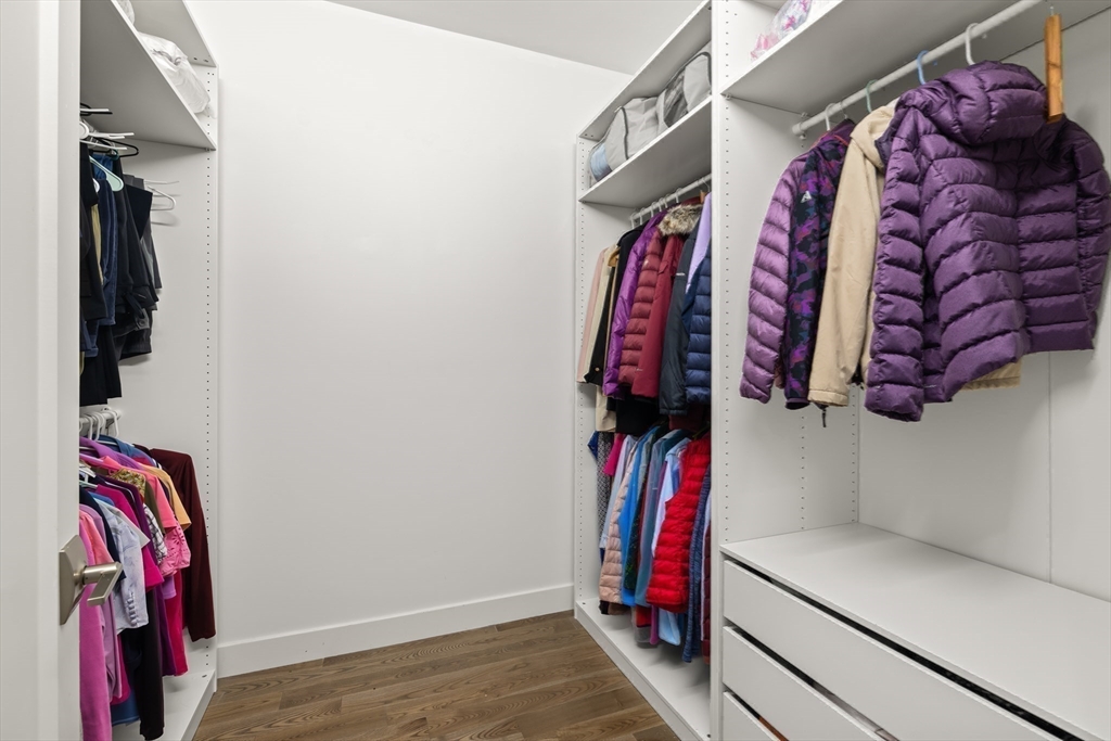 Braintree, Massachusetts, 02184, United States, 2 Bedrooms Bedrooms, ,2 BathroomsBathrooms,Residential,For Sale,2003419