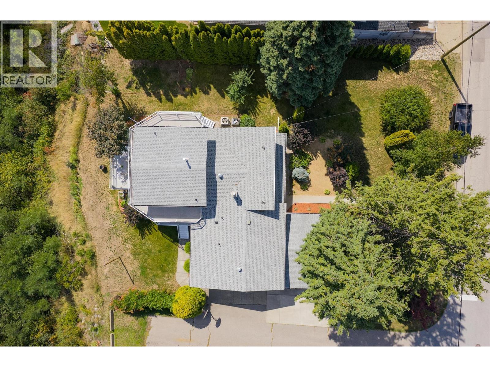 CASTLEGAR, British Columbia, V1N 2S5, CA, 5 Bedrooms Bedrooms, ,3 BathroomsBathrooms,Residential,For Sale,1918306