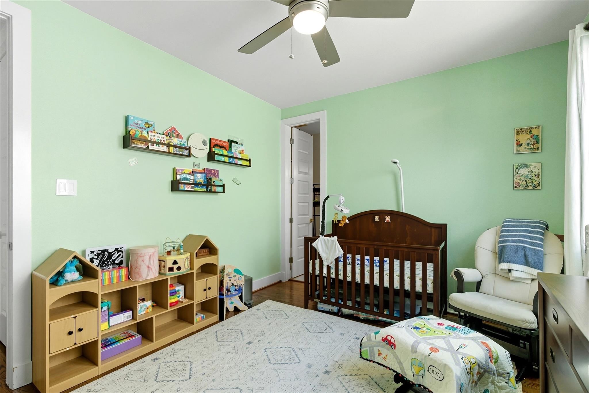 Houston, Texas, 77006, United States, 3 Bedrooms Bedrooms, ,4 BathroomsBathrooms,Residential,For Sale,1977830