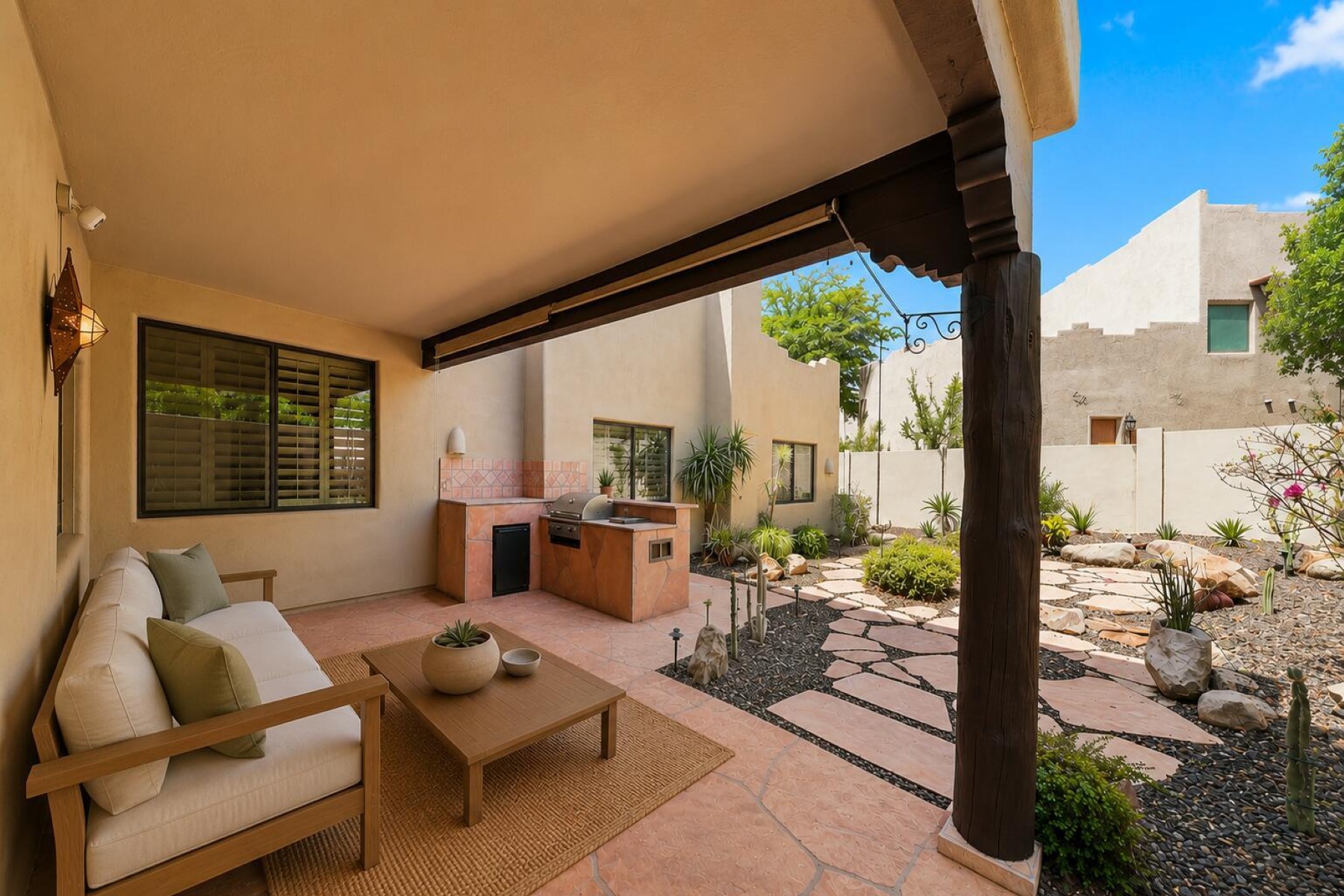  1732 E Gelding Dr¦Phoenix, AZ - 物件實景