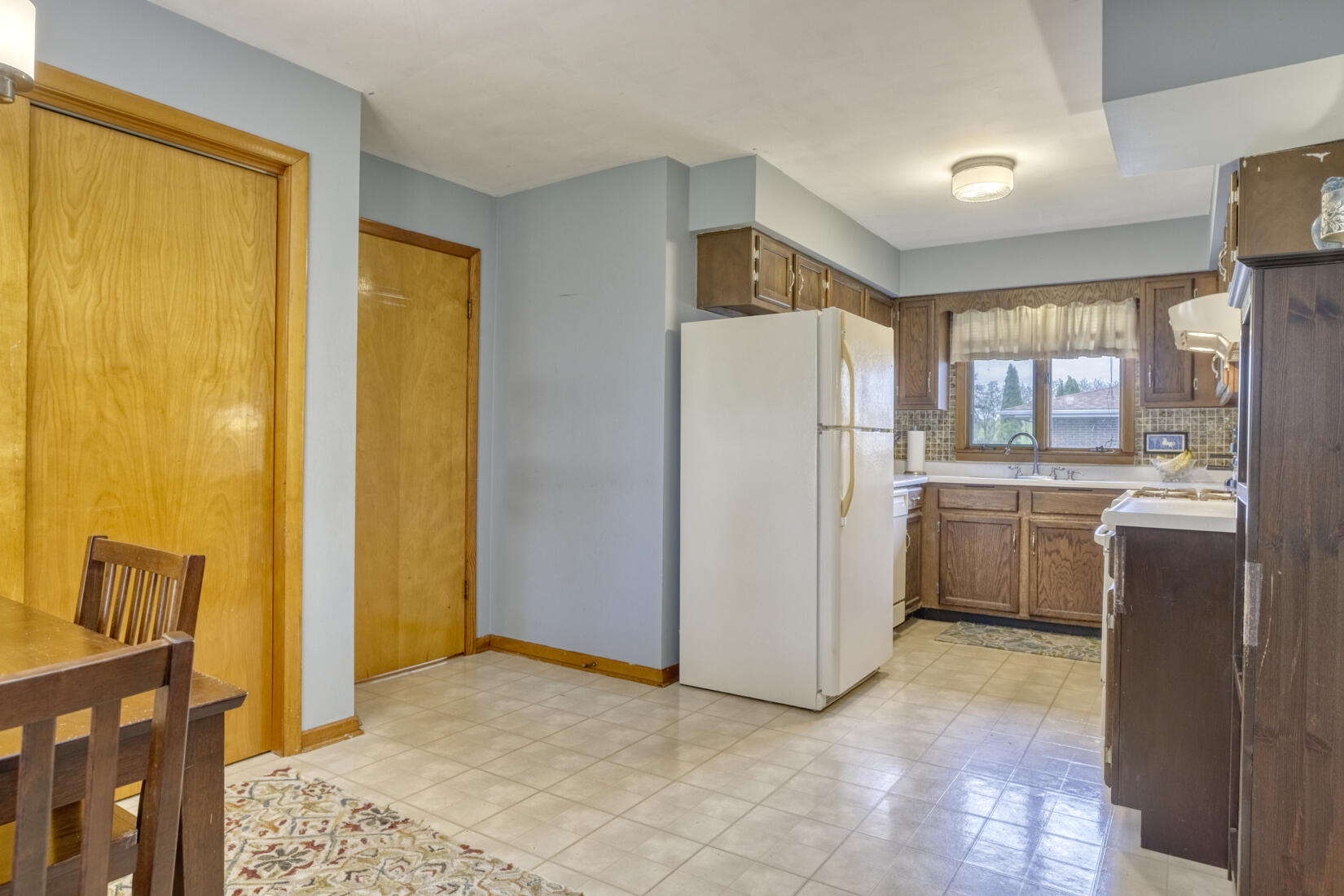 Crown Point, Indiana, 46307, United States, 5 Bedrooms Bedrooms, ,3 BathroomsBathrooms,Residential,For Sale,1928021