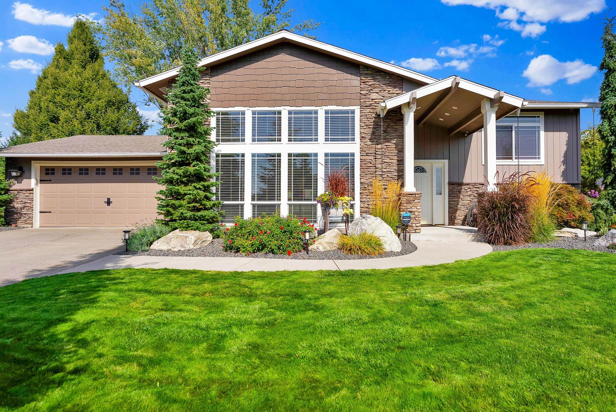 Spokane, Washington, 99216, United States, 4 Bedrooms Bedrooms, ,2 BathroomsBathrooms,Residential,For Sale,2005224