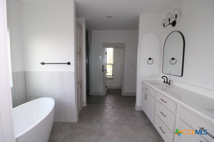 Salado, Texas, 76571, United States, 3 Bedrooms Bedrooms, ,3 BathroomsBathrooms,Residential,For Sale,1980220