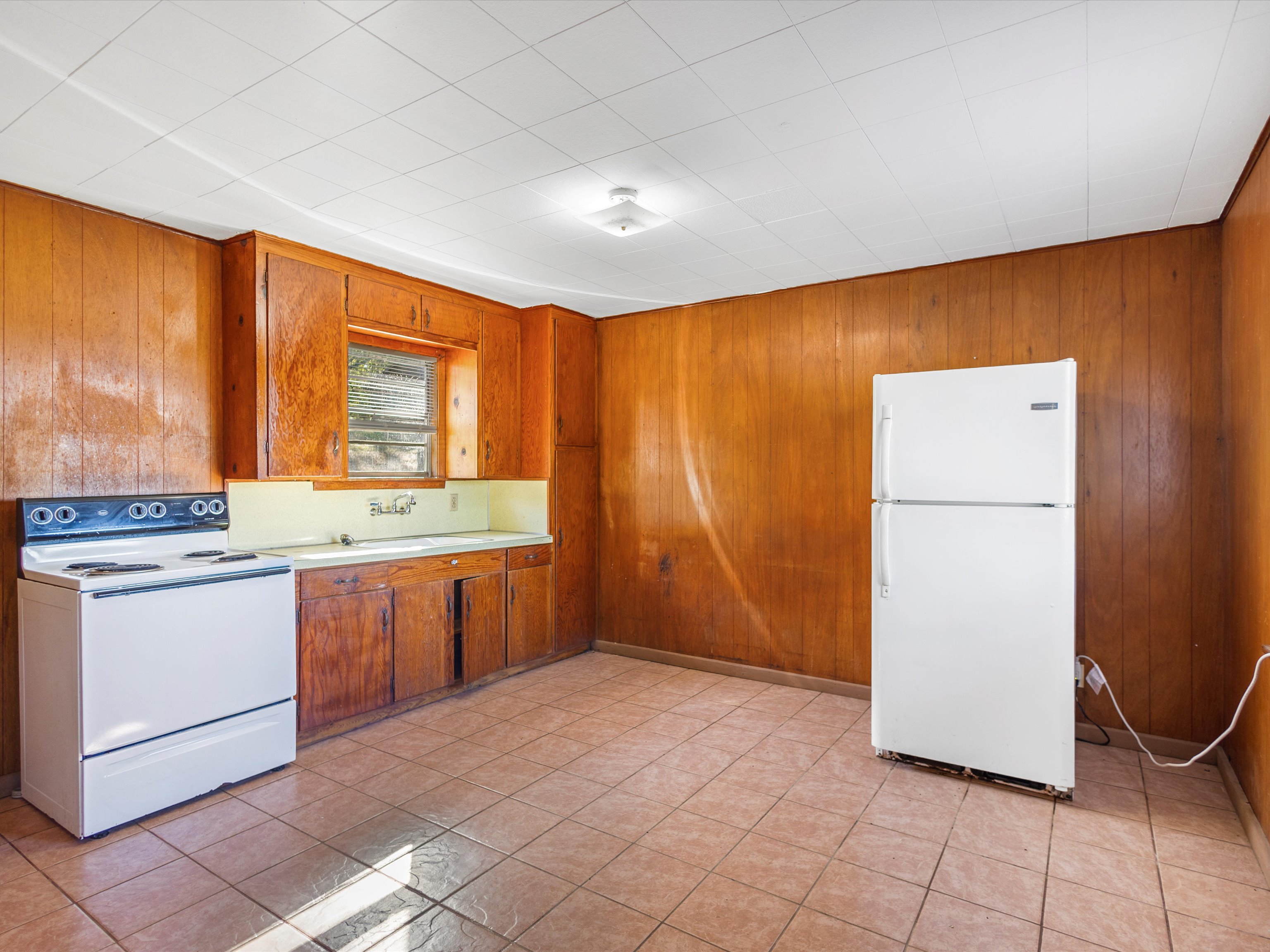 Gary, Texas, 75643, United States, 12 Bedrooms Bedrooms, ,Residential,For Sale,1989686