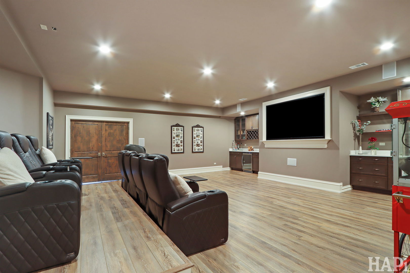 South Barrington, Illinois, 60010, United States, 5 Bedrooms Bedrooms, ,6 BathroomsBathrooms,Residential,For Sale,1947968