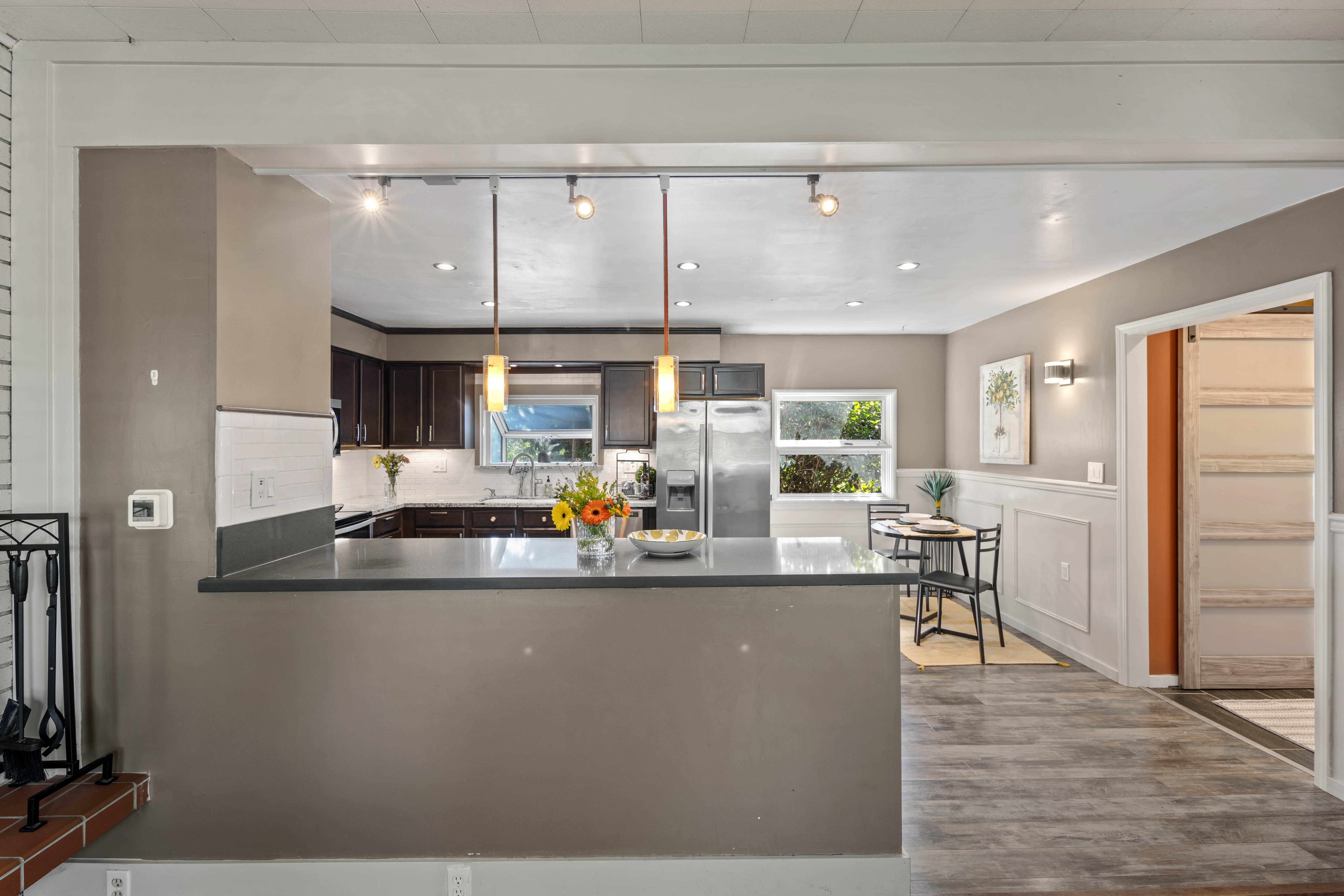  732 S. Summit Ave, Bremerton, WA 98312 - 物件實景