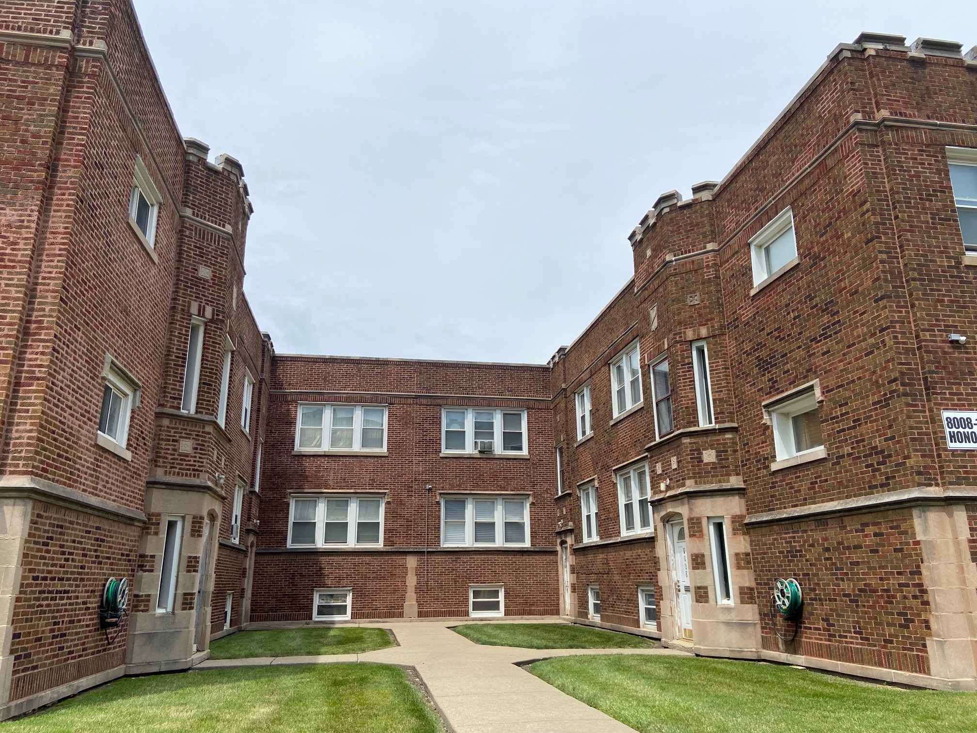 Chicago, Illinois, 60620, United States, 14 Bedrooms Bedrooms, ,4 BathroomsBathrooms,Residential,For Sale,1983159