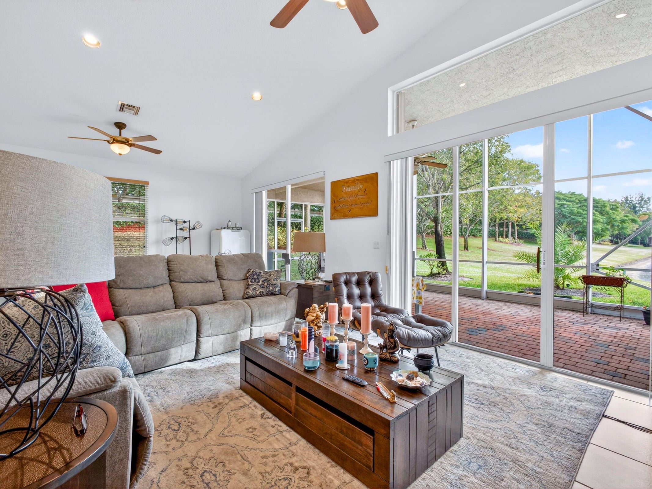 Lake Worth, Florida, 33467, United States, 2 Bedrooms Bedrooms, ,2 BathroomsBathrooms,Residential,For Sale,2005315